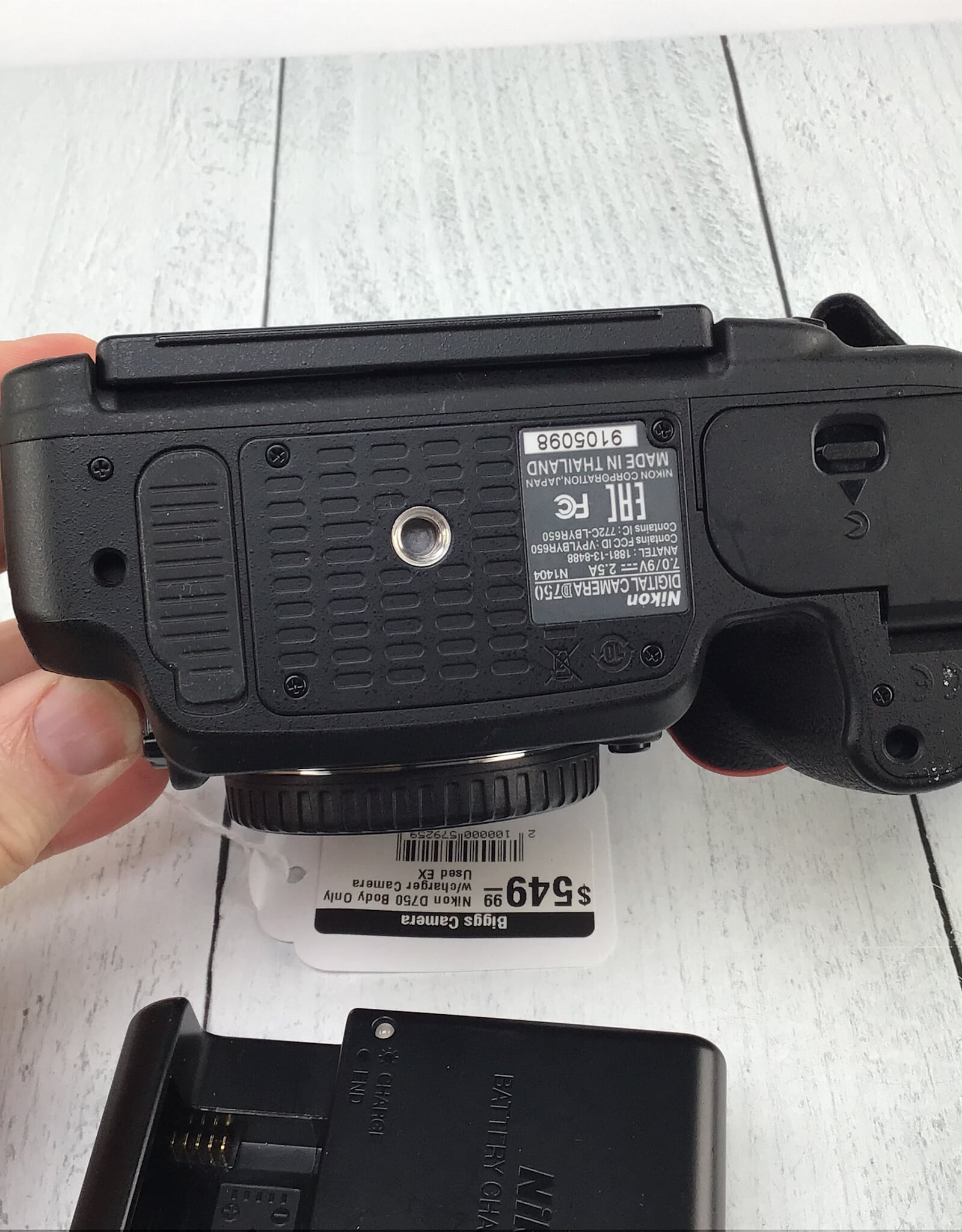 NIKON Nikon D750 Camera Body w/ Charger Used EX