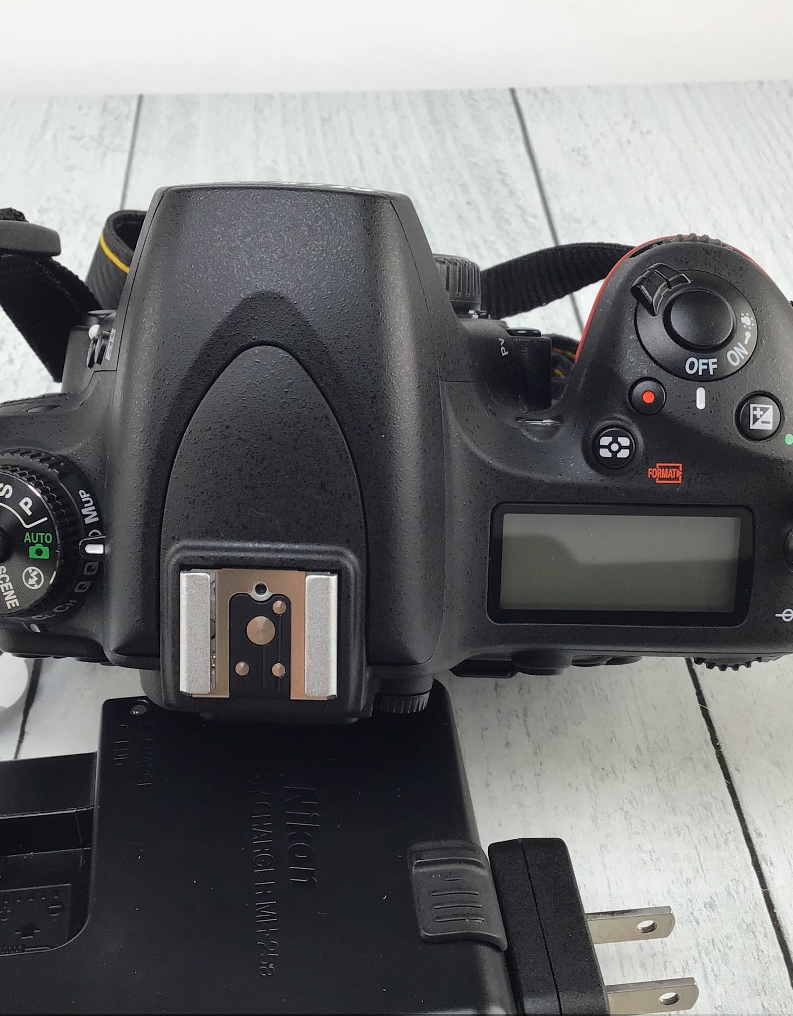 NIKON Nikon D750 Camera Body w/ Charger Used EX