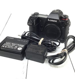 PANASONIC Panasonic Lumix S1 Camera Body w/ Charger EX