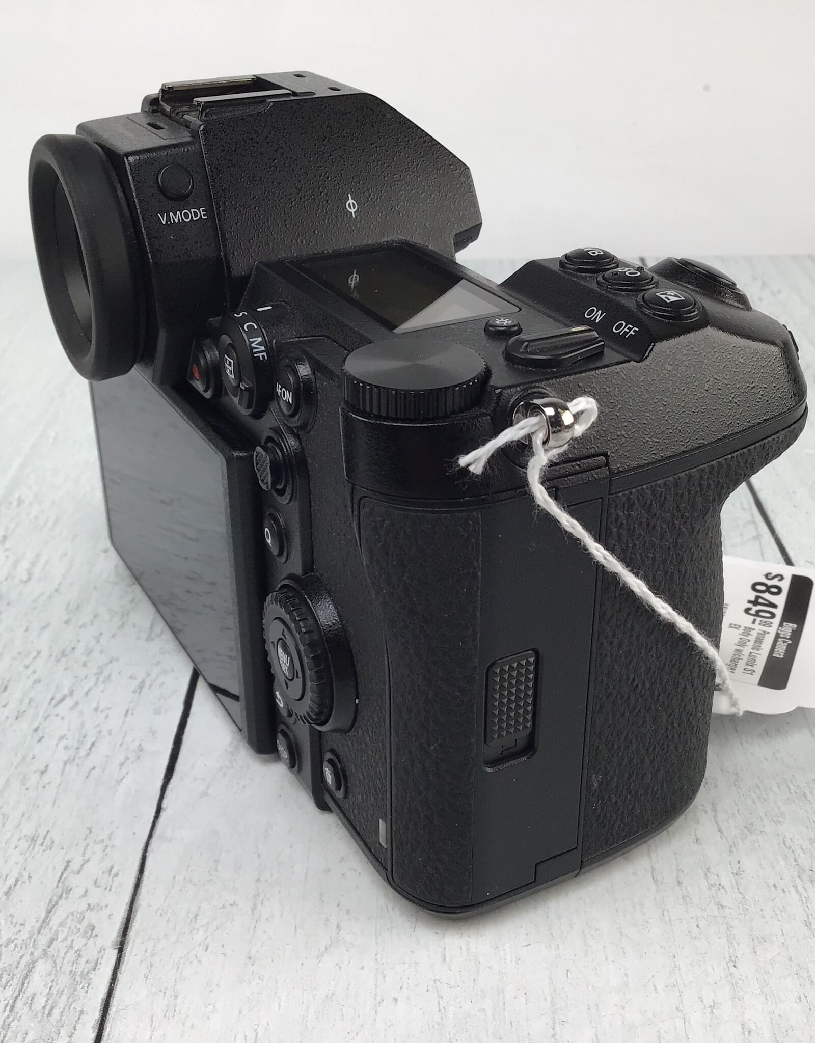 PANASONIC Panasonic Lumix S1 Camera Body w/ Charger EX