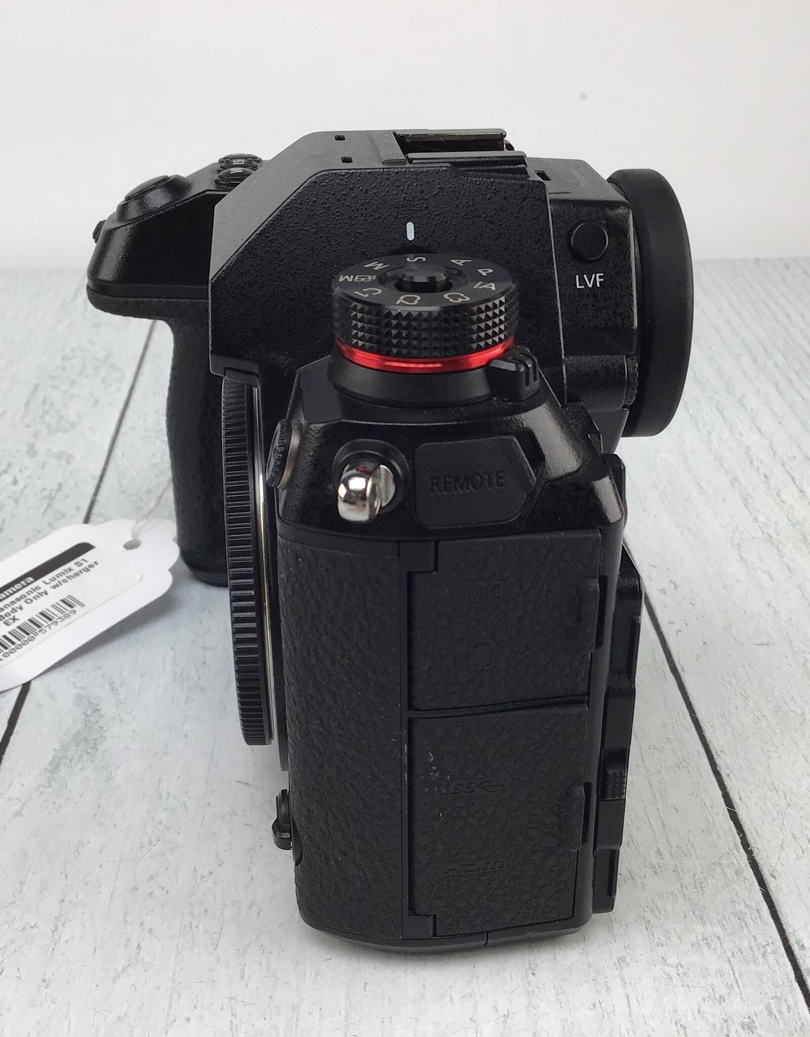 PANASONIC Panasonic Lumix S1 Camera Body w/ Charger EX