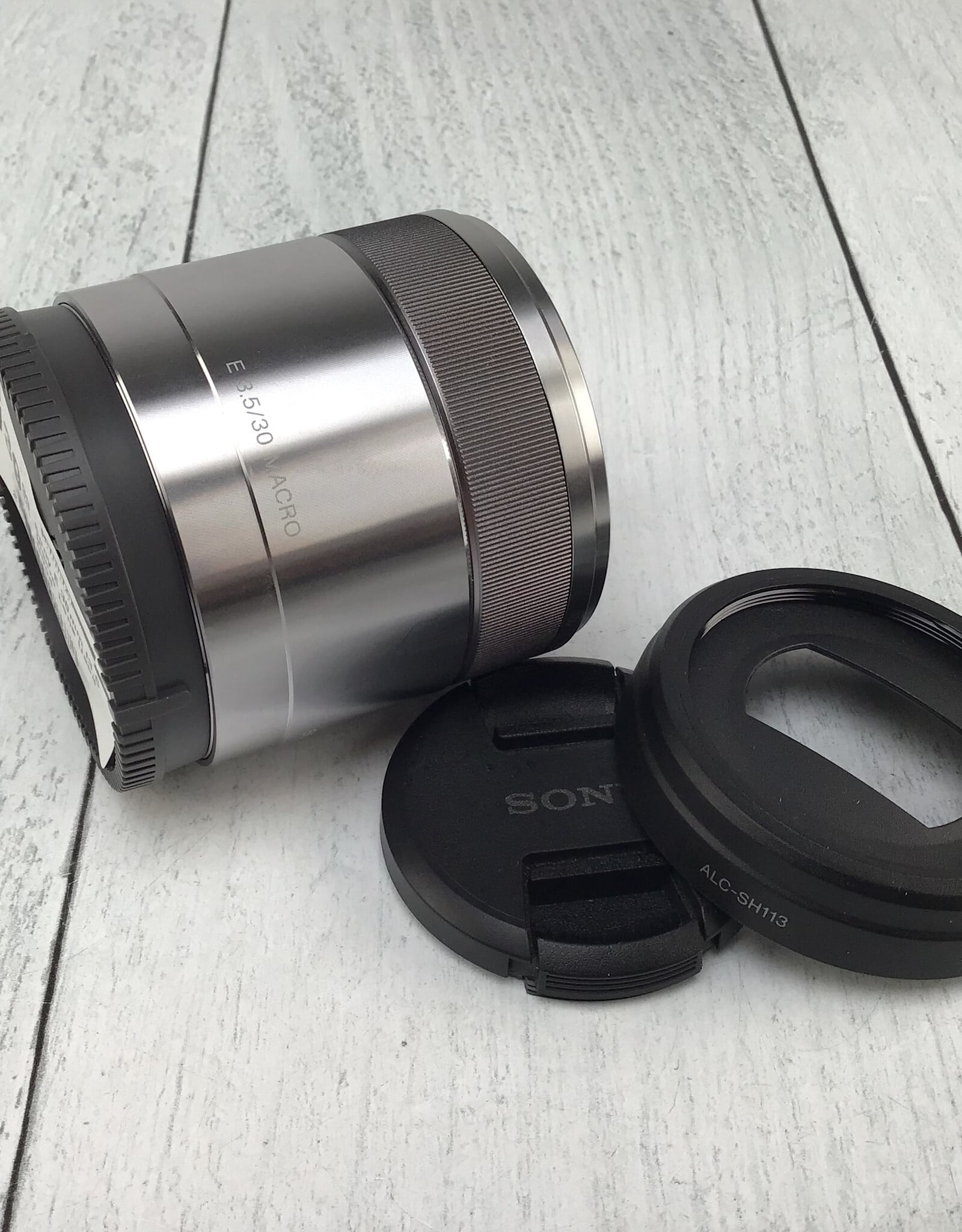 SONY Sony E 30mm f3.5 Macro Lens Used Good