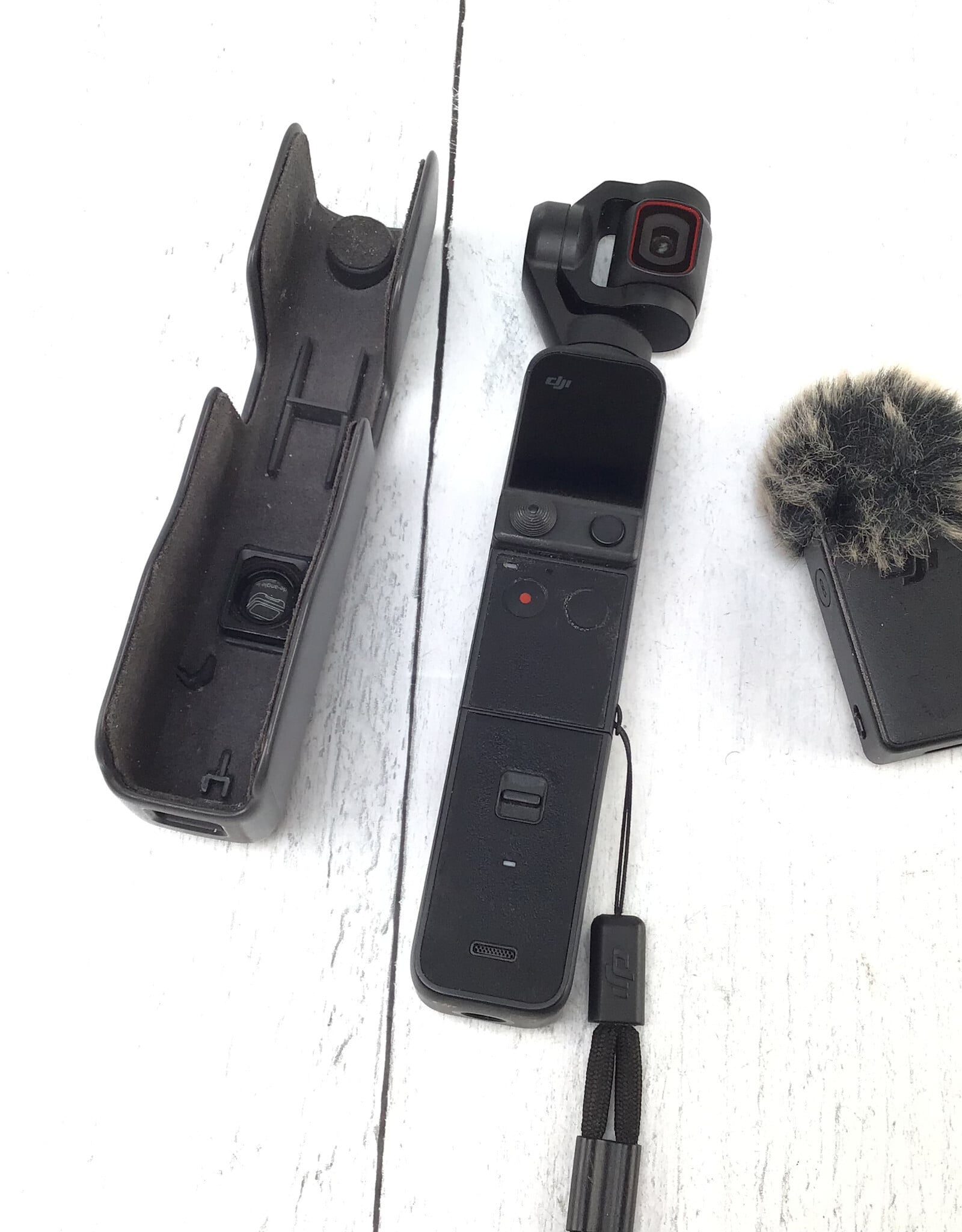 DJI DJI Osmo Pocket 2 w/ Wireless Mic Used Fair