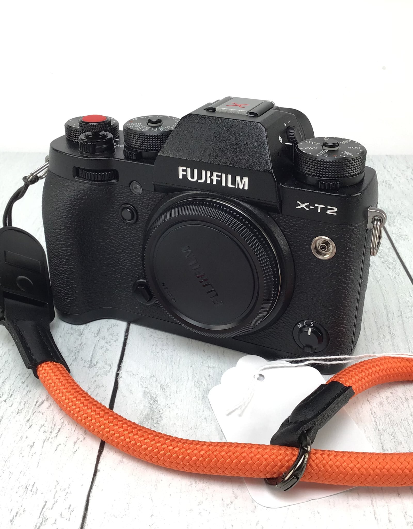 FUJI Fuji X-T2 Camera Body w/ Wrist Strap Used Good