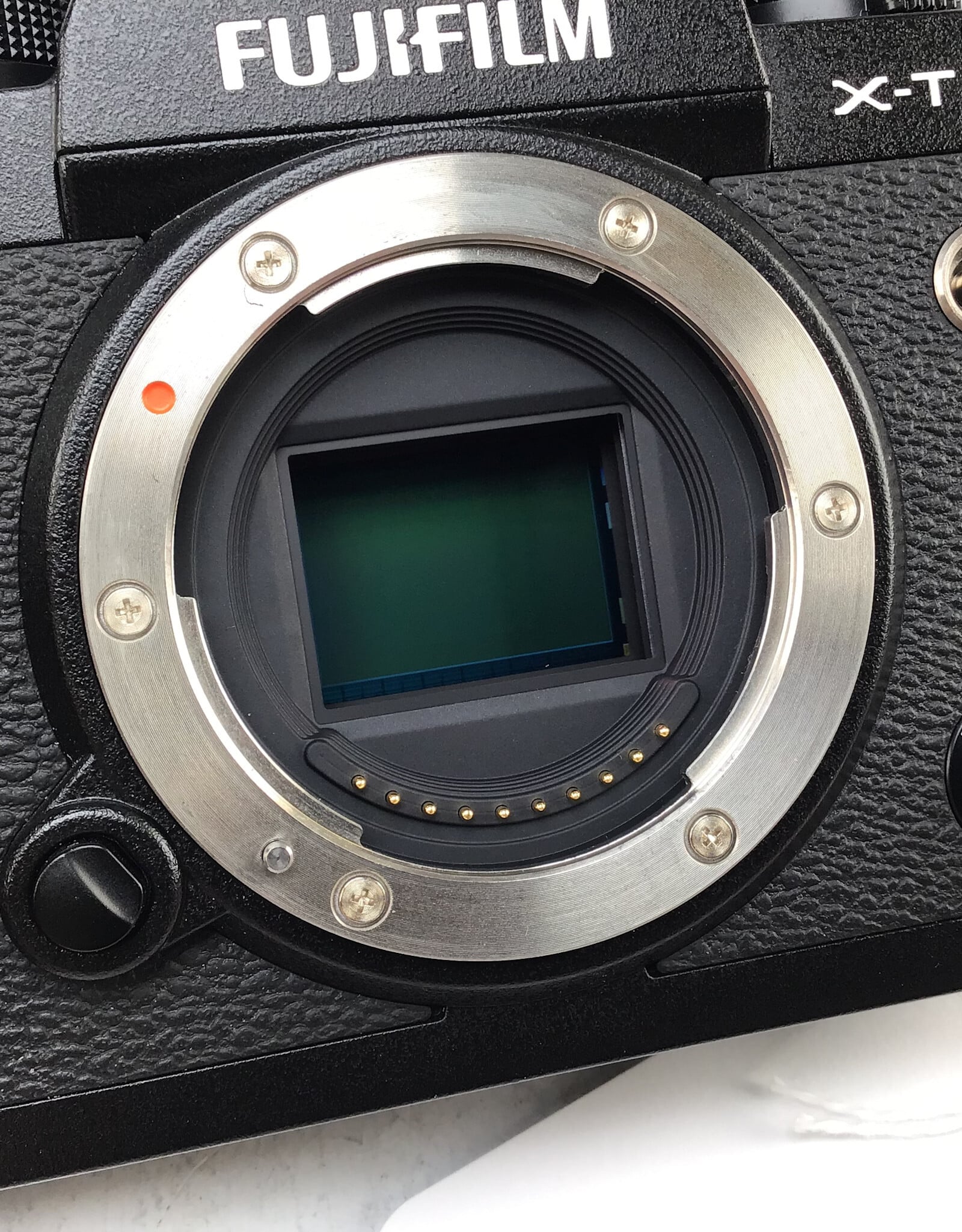 FUJI Fuji X-T2 Camera Body w/ Wrist Strap Used Good