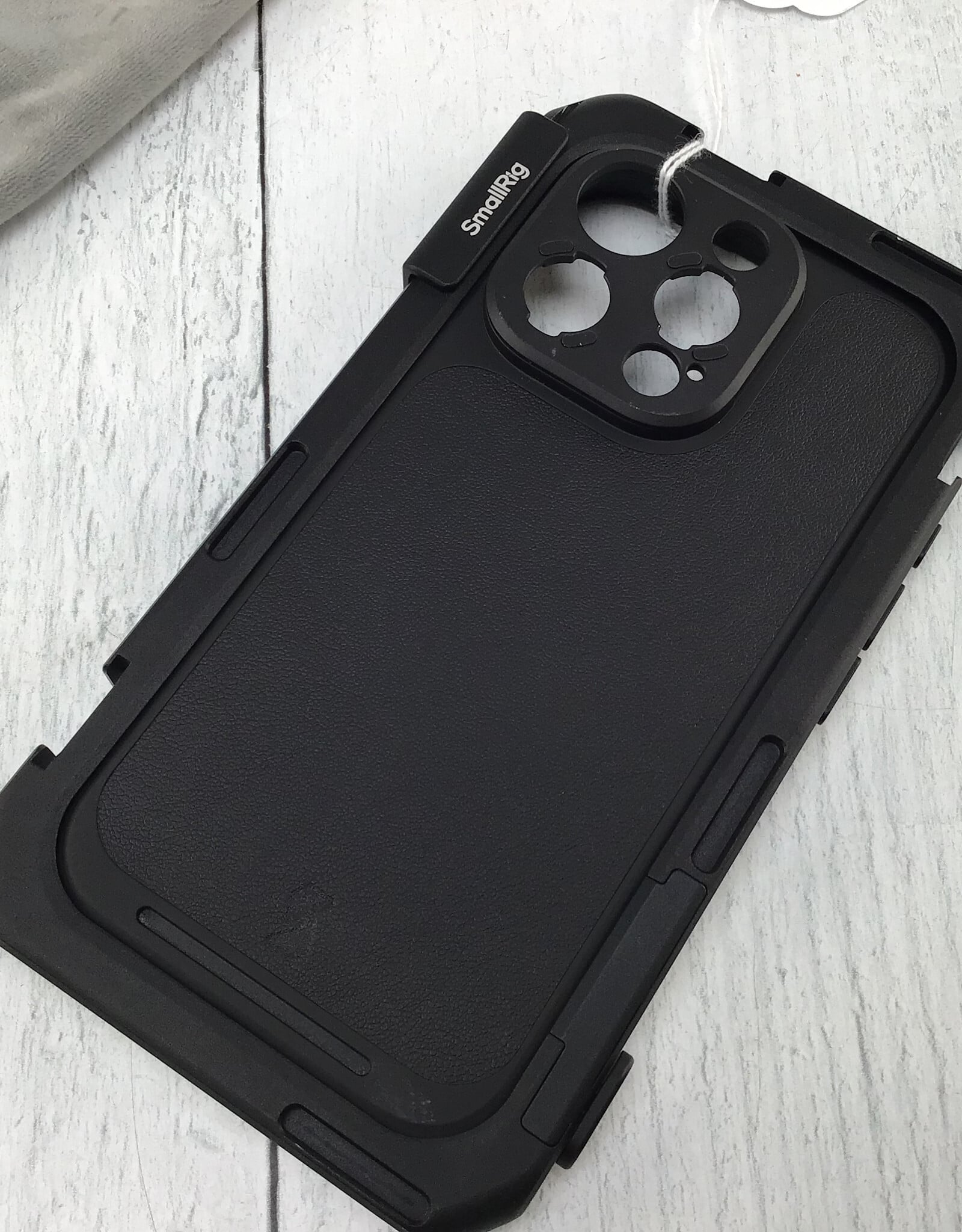 SmallRig SmallRig Cage for iPhone 16 Pro Used Good