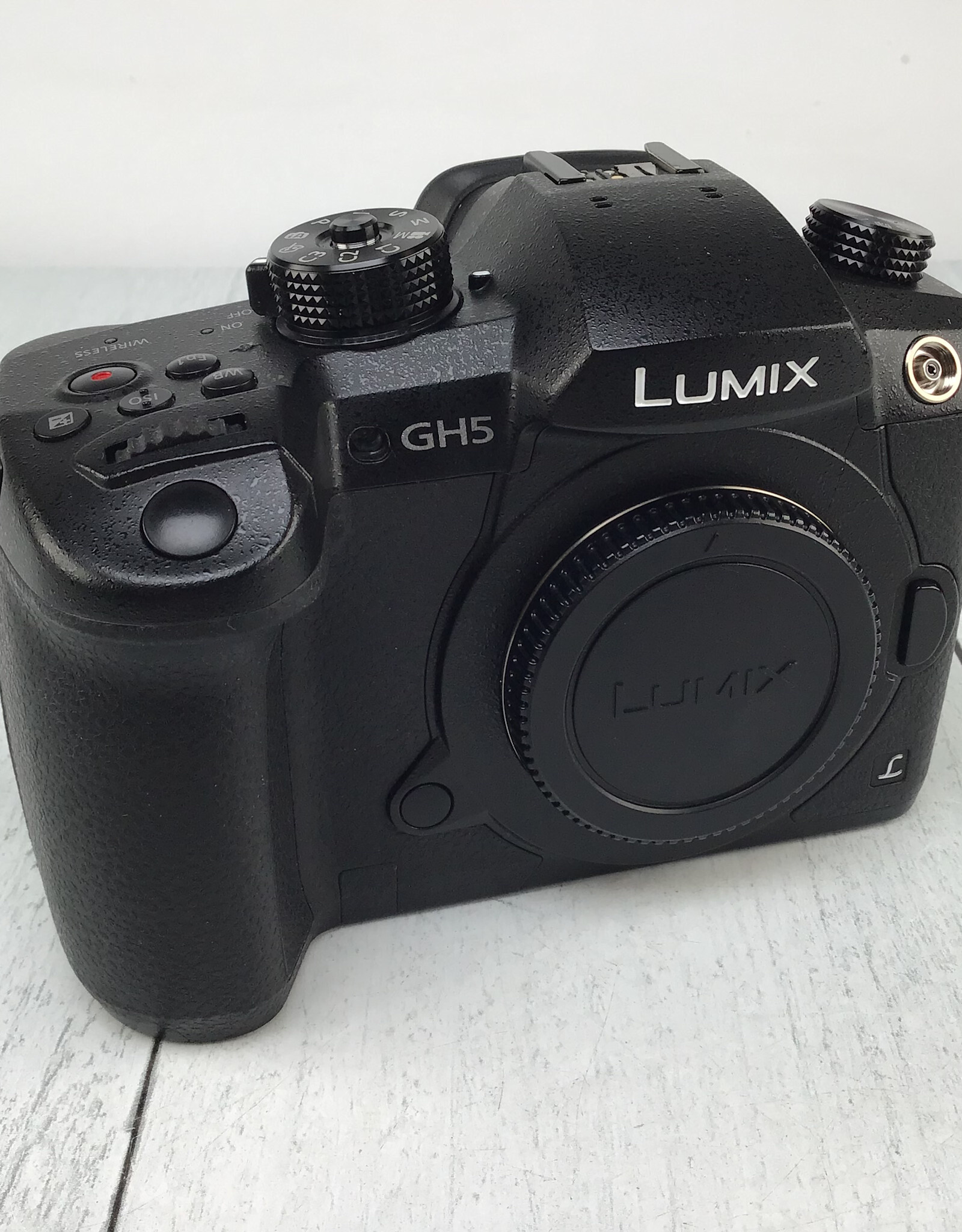 PANASONIC Panasonic GH5 Camera Body Used Good