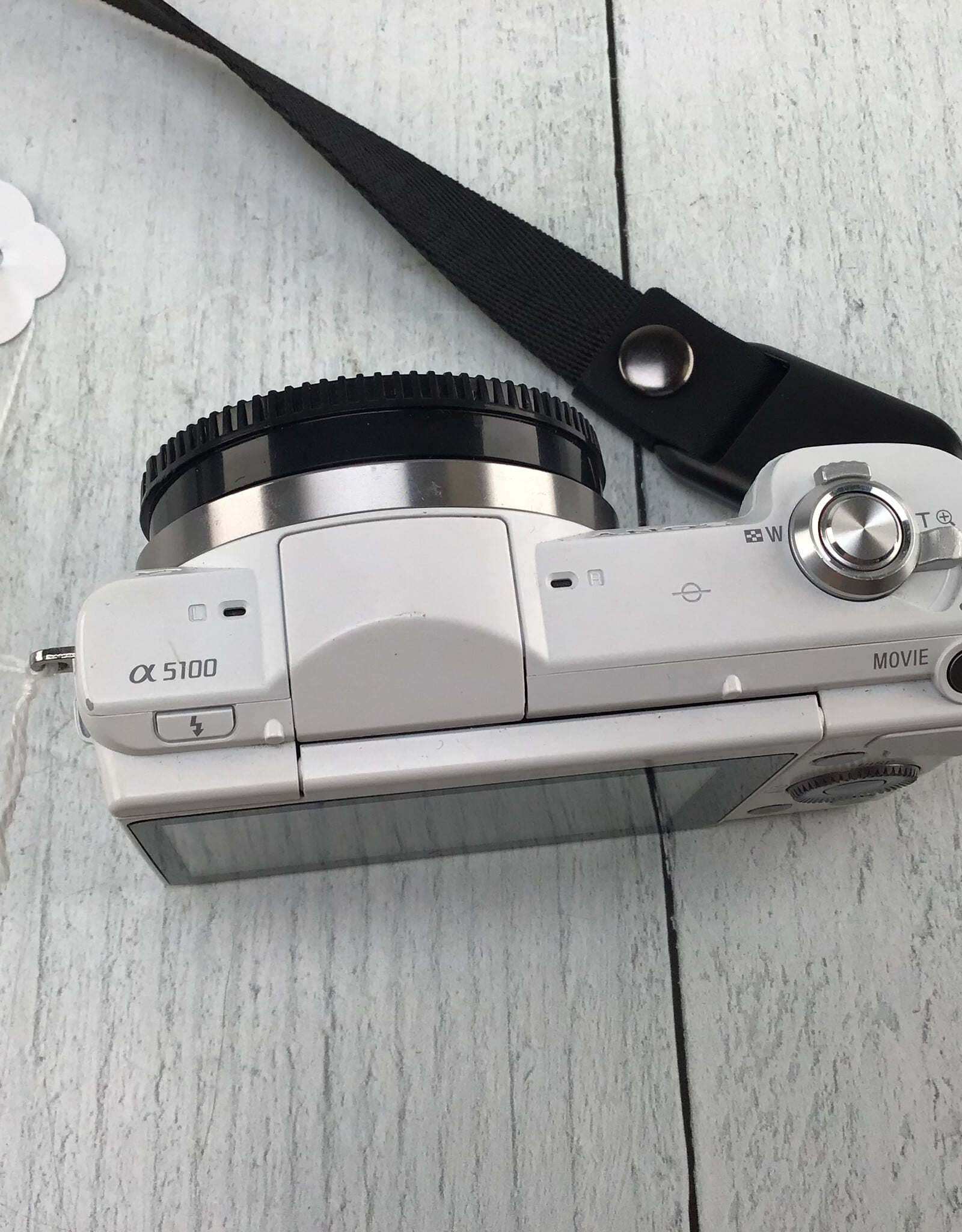 SONY Sony a5100 Camera Body White w/ Hand Strap Used Good