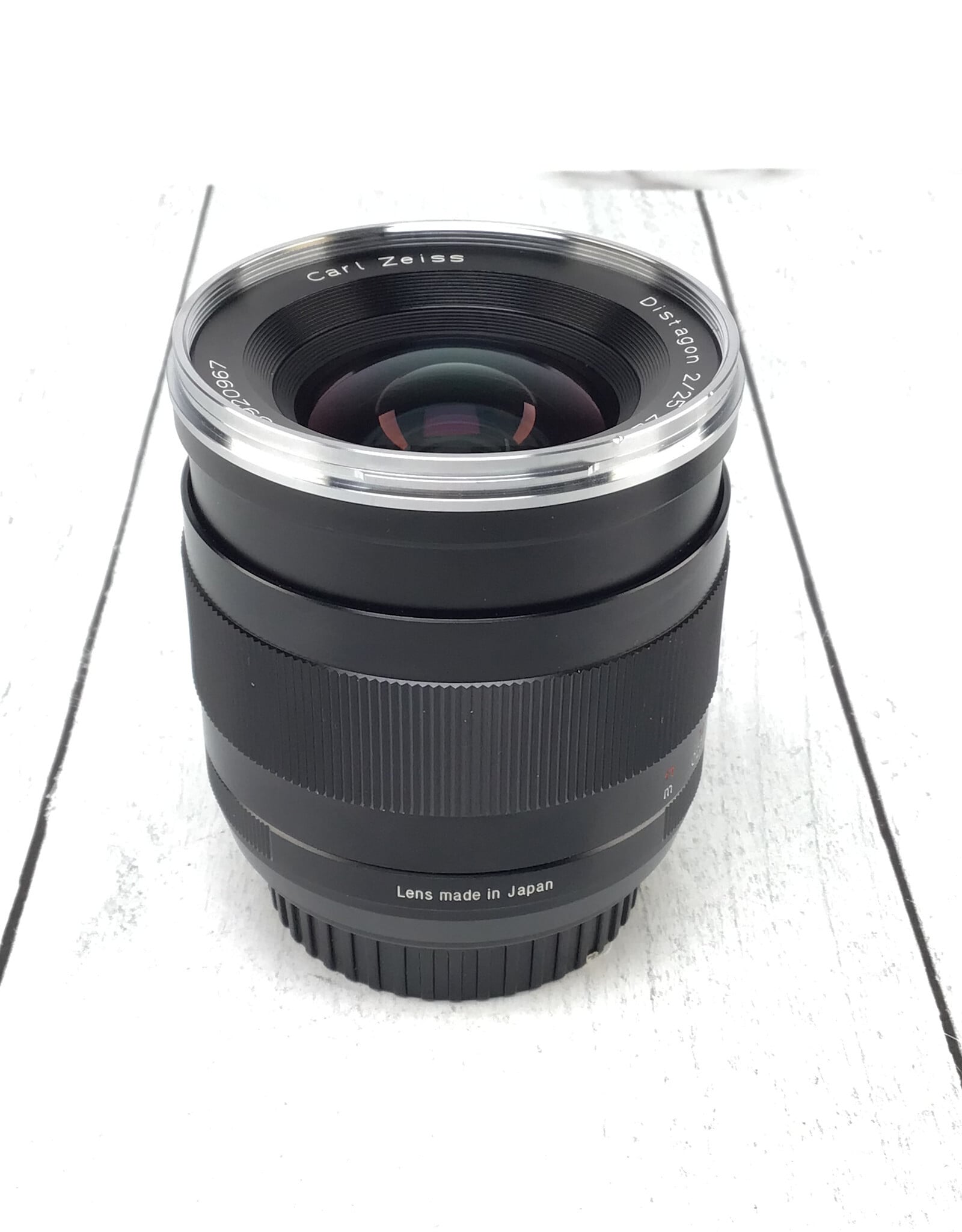 ZEISS Zeiss Distagon 25mm f2 ZE EF Mount Lens Used Good