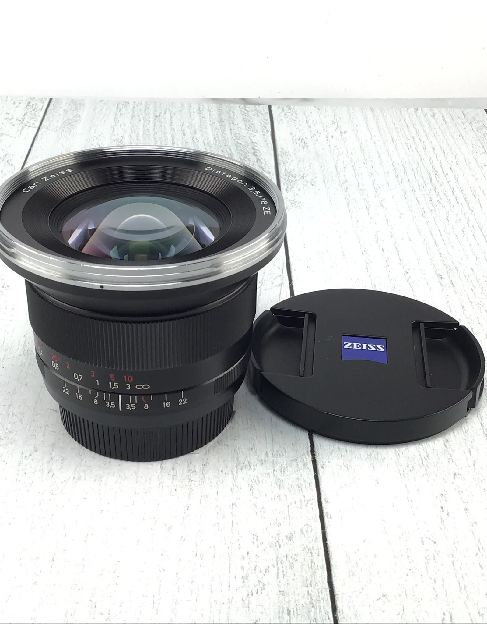 ZEISS Zeiss Distagon 18mm f3.5 ZE EF Mount Lens Used Good