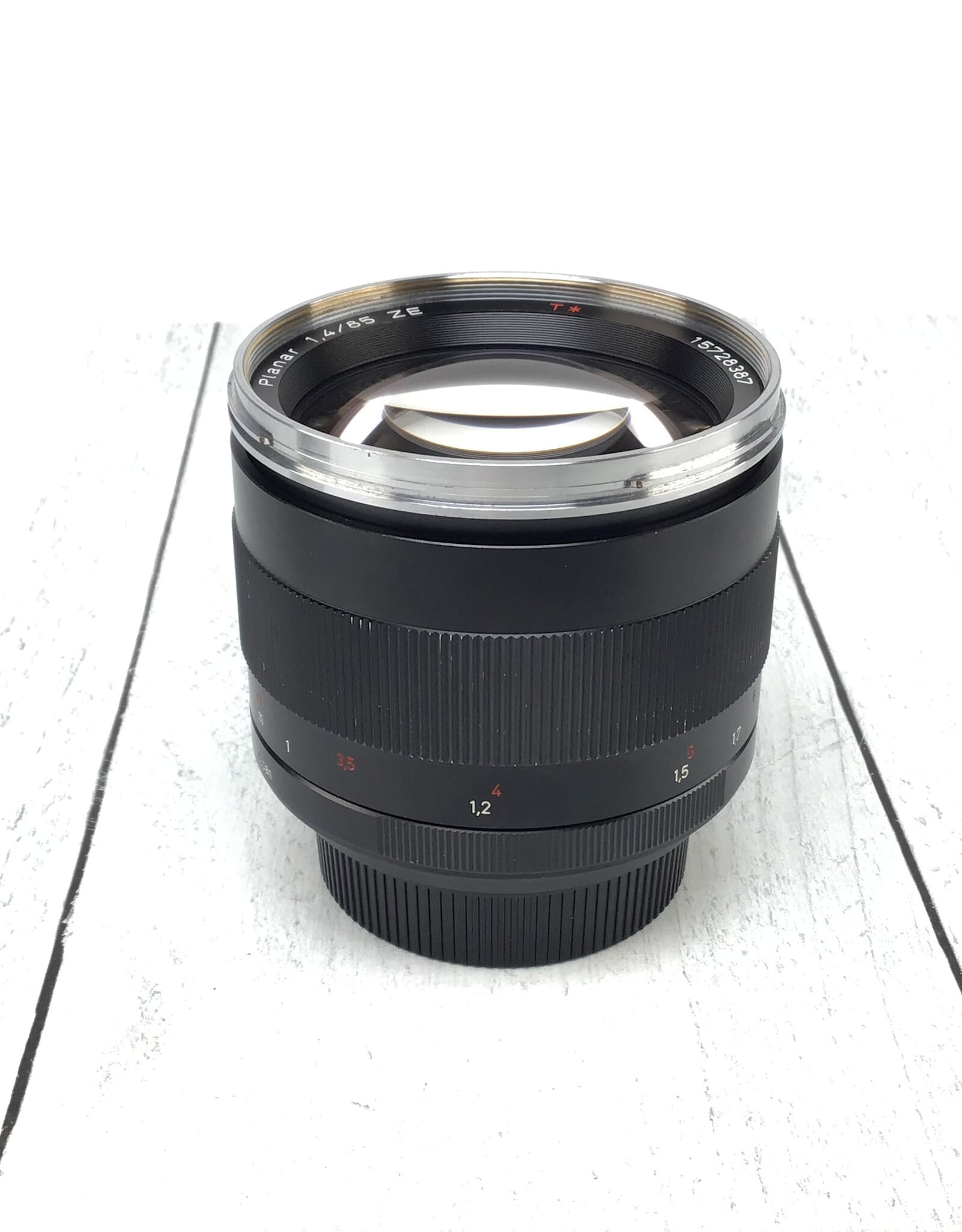 ZEISS Zeiss  85mm f1.4 ZE Planar EF Mount Lens Used Good