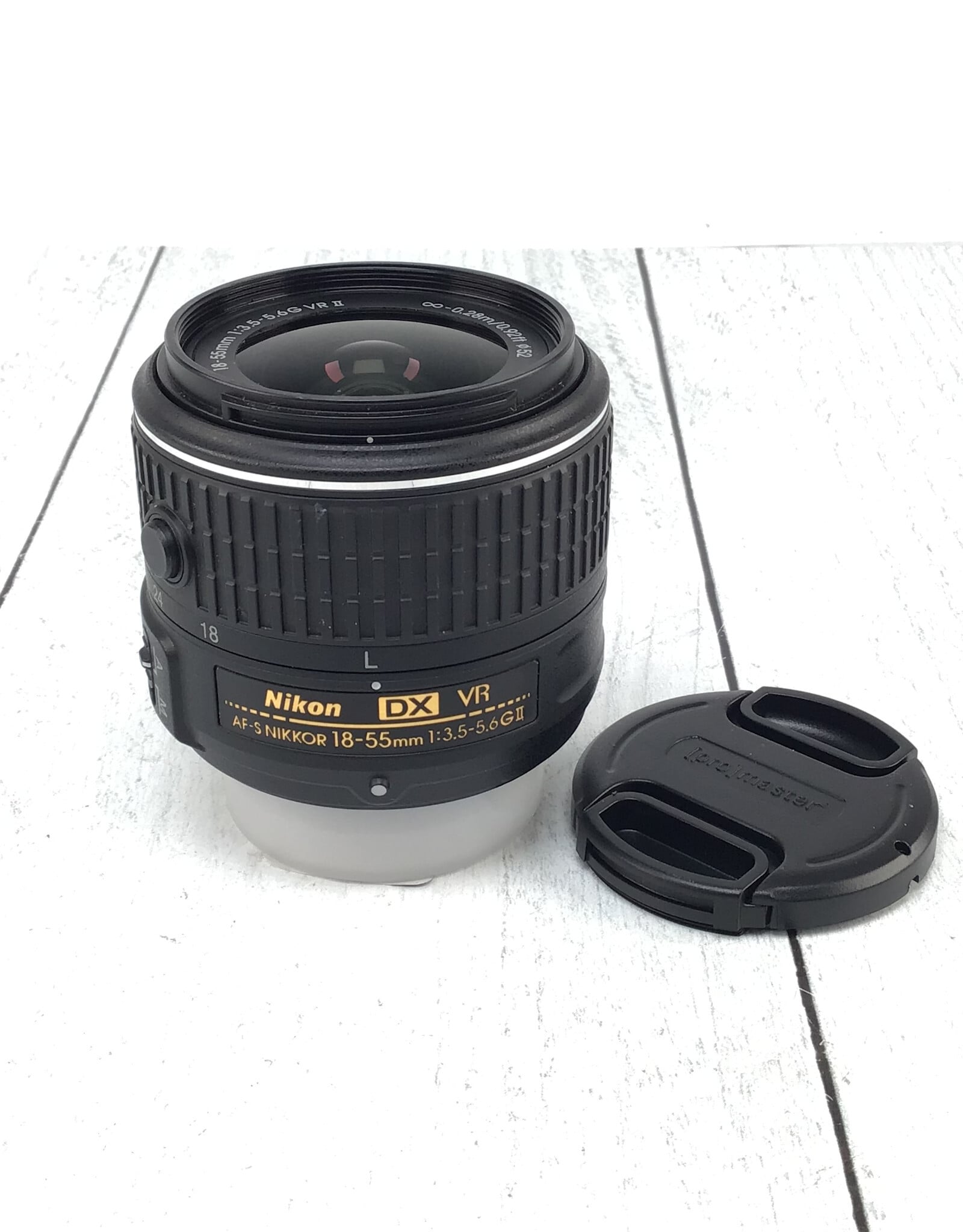 NIKON Nikon AF-S 18-55mm f3.5-5.6 DX VR II Lens Used Good