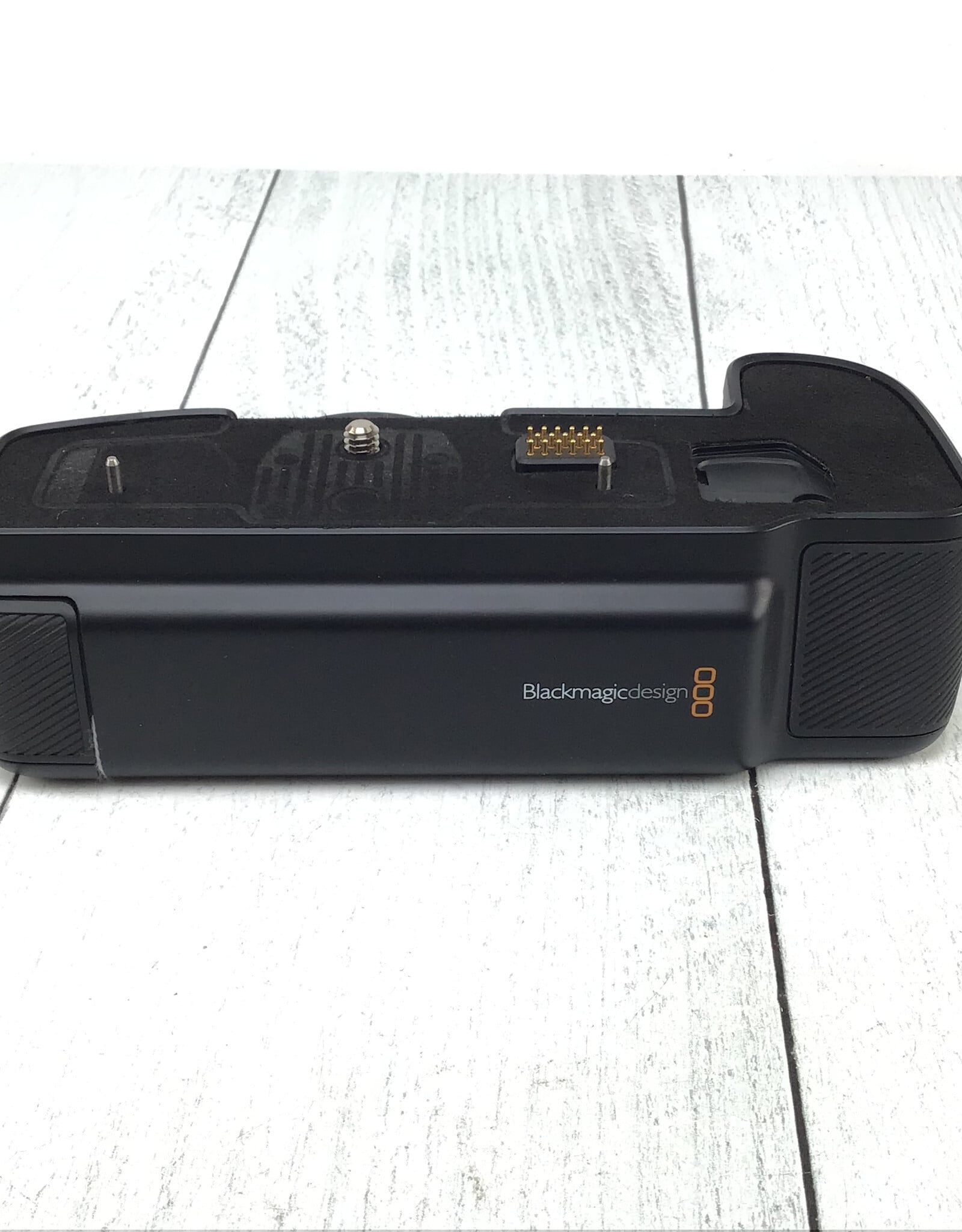 Blackmagic Design Black Magic Pro Battery Grip w/ 2 Batteries Used Good