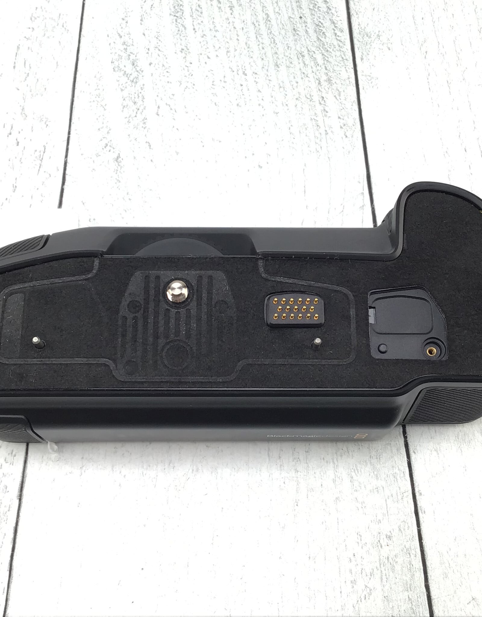 Blackmagic Design Black Magic Pro Battery Grip w/ 2 Batteries Used Good