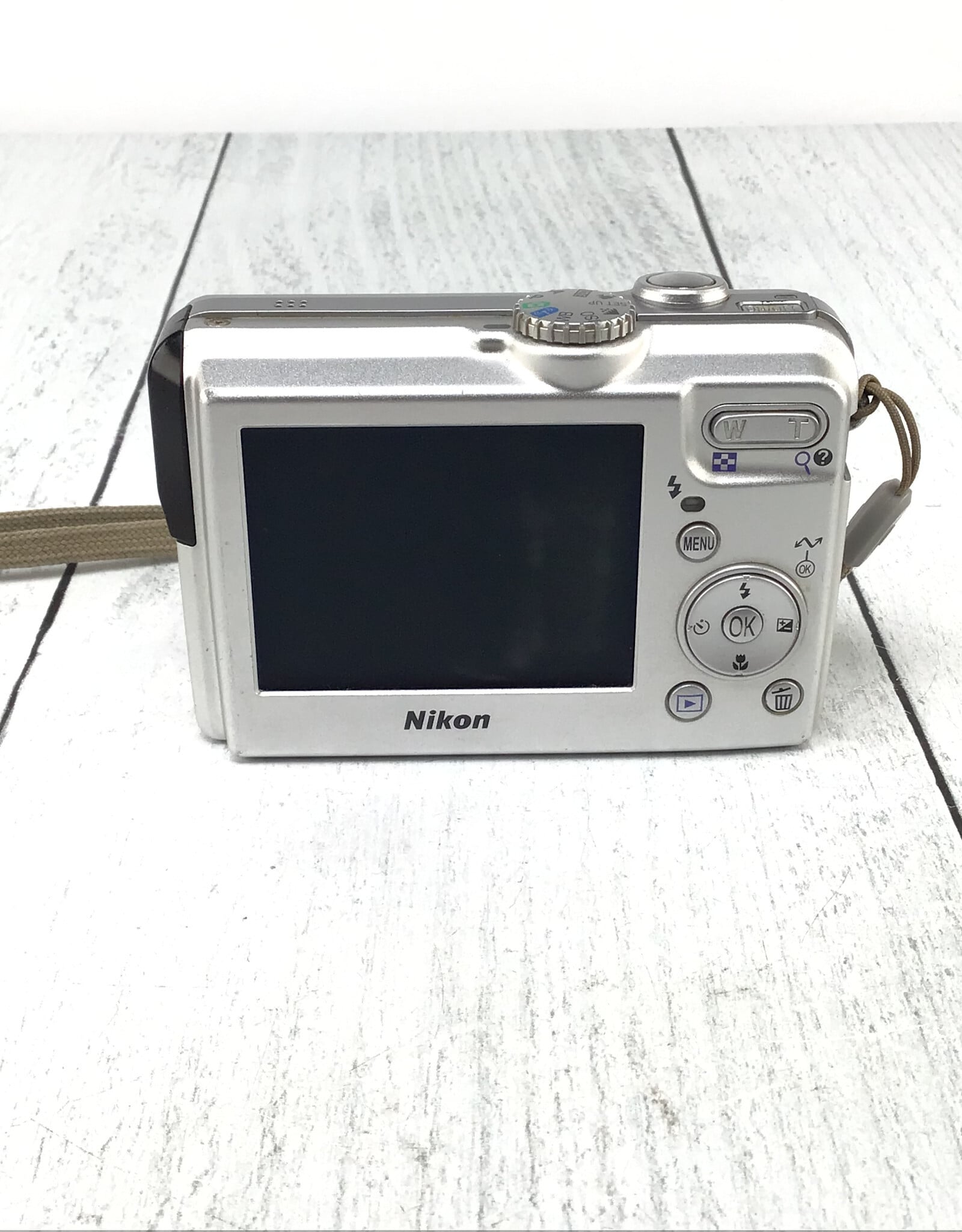 NIKON Nikon Coolpix P2 Digital Point & Shoot Camera Used Good