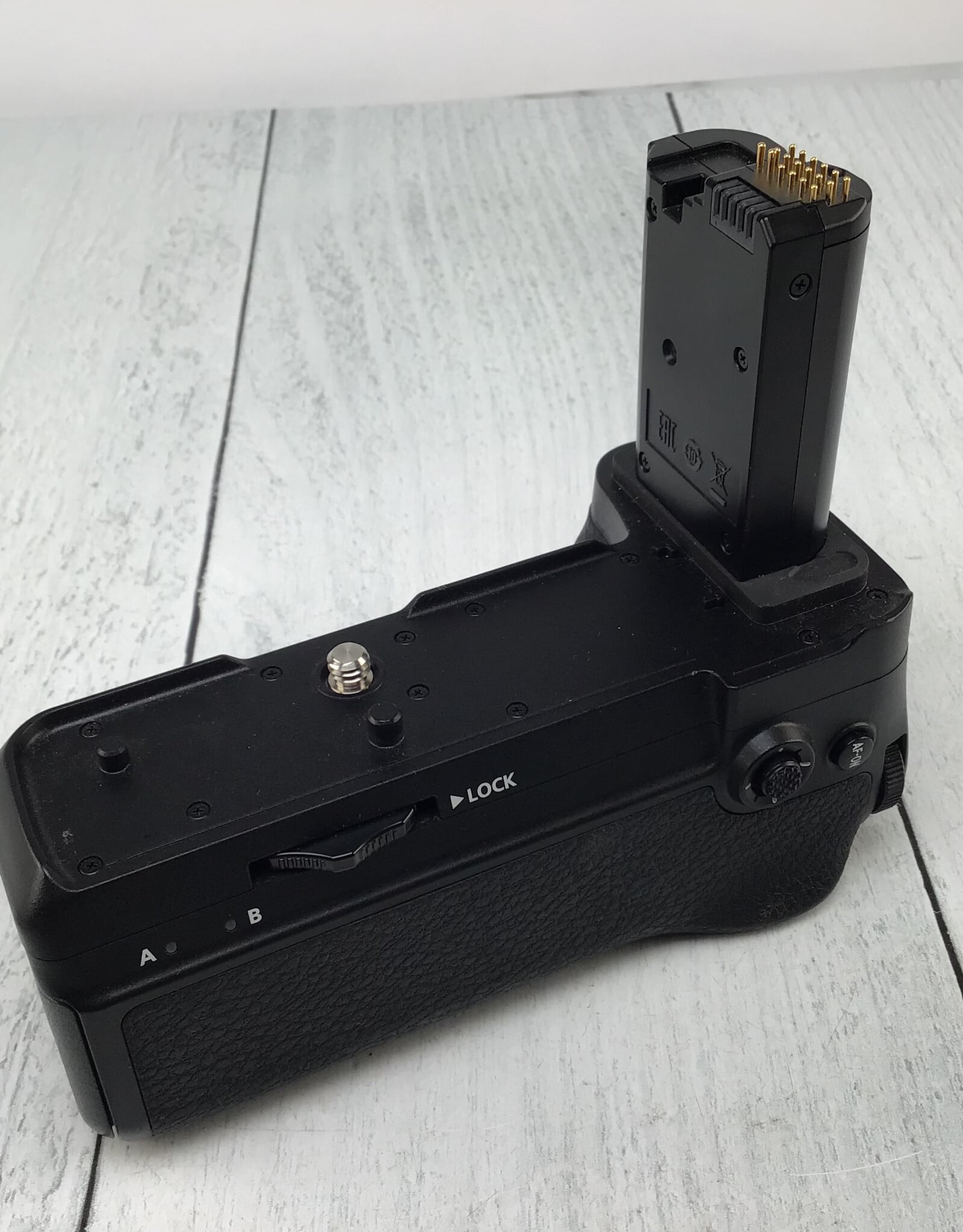 NIKON Nikon MB-N11 Grip for Z7II Used Good