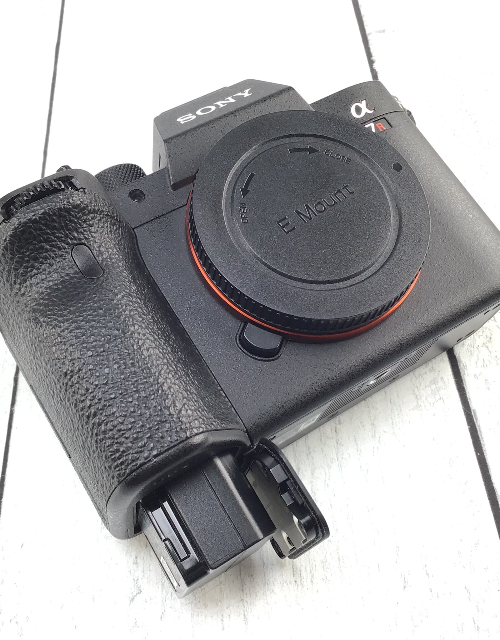SONY Sony A7R IV Camera Body in Box Used EX