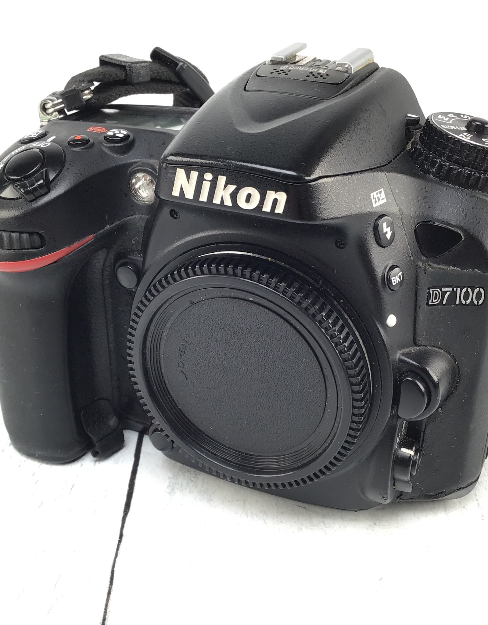 NIKON Nikon D7100 Camera Body Used BGN