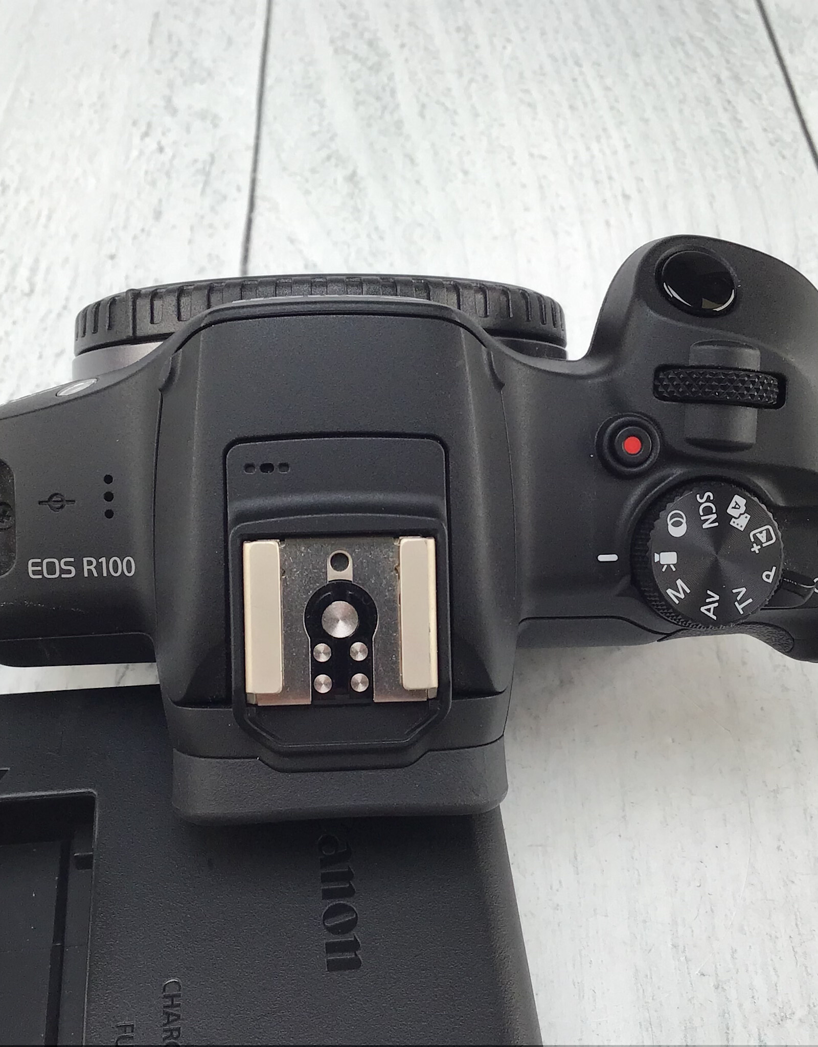 CANON Canon EOS R100 Camera Body Used Good