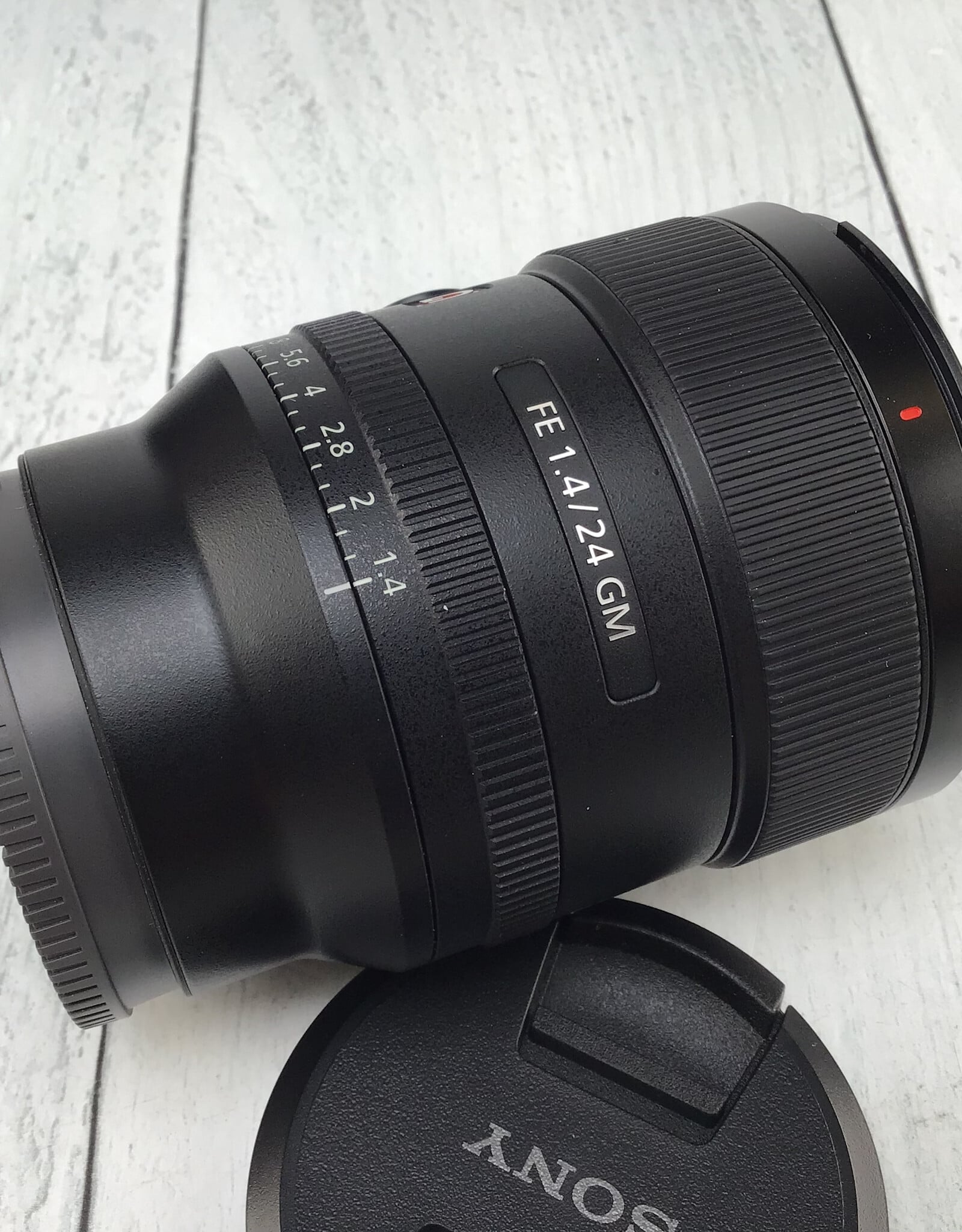 SONY Sony FE 24mm f1.4 GM Lens in Box Used EX