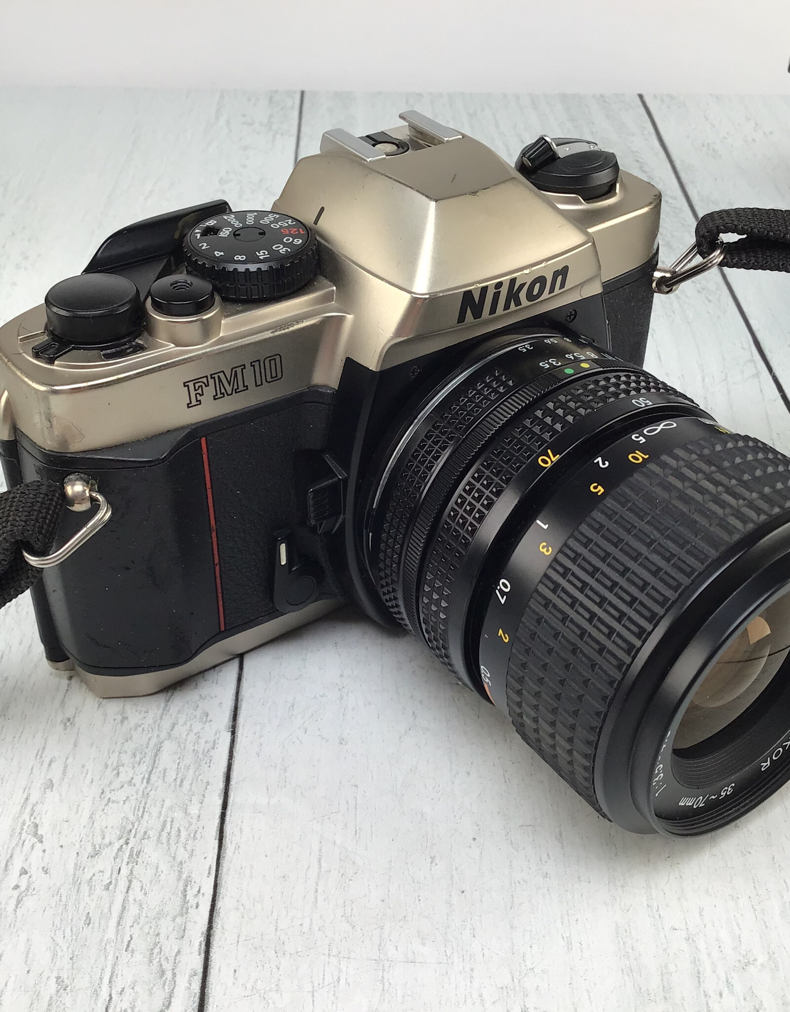 NIKON Nikon FM10 Camera w/ 35-70mm in Box Used Good