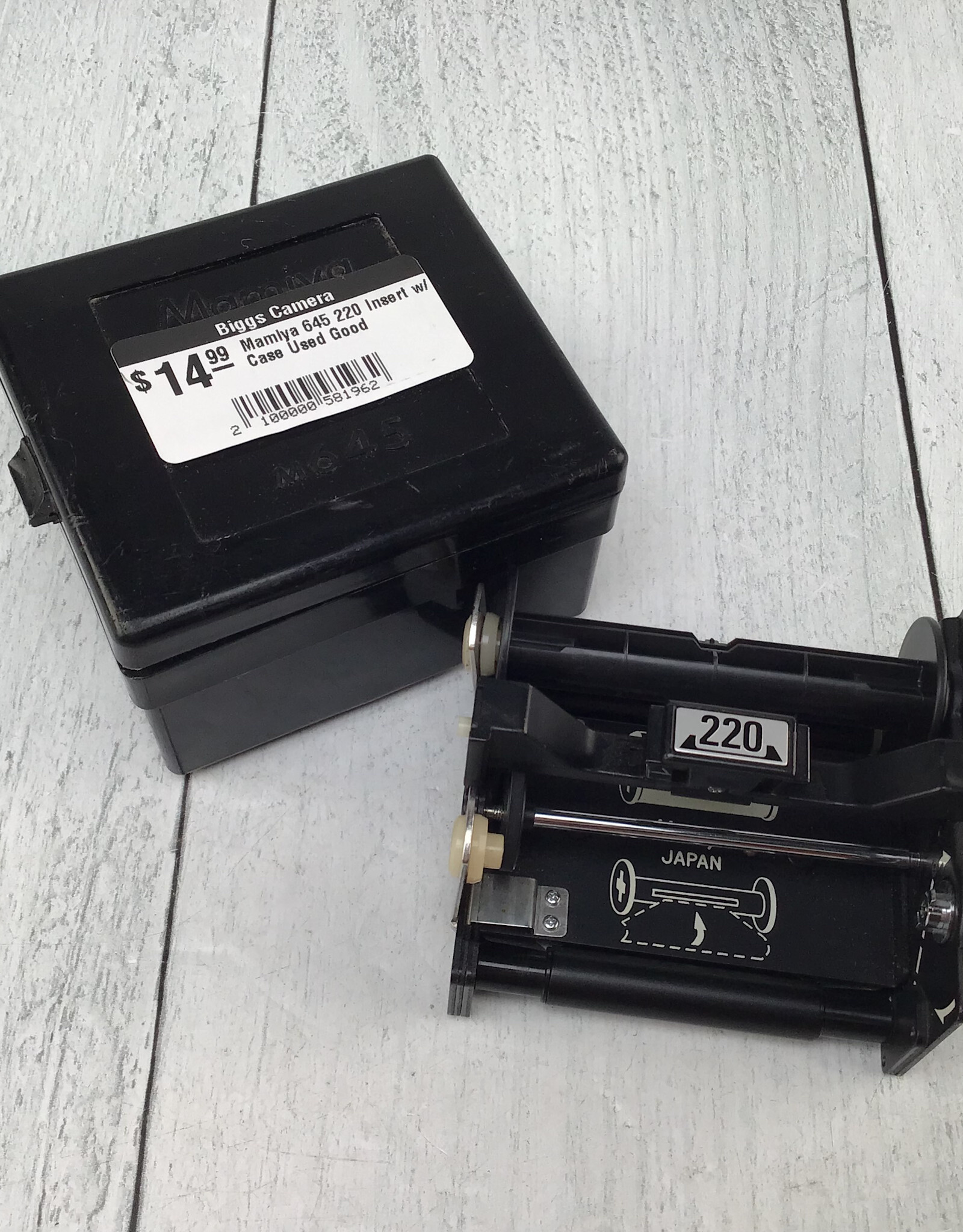 MAMIYA Mamiya 645 220 Insert w/ Case Used Good