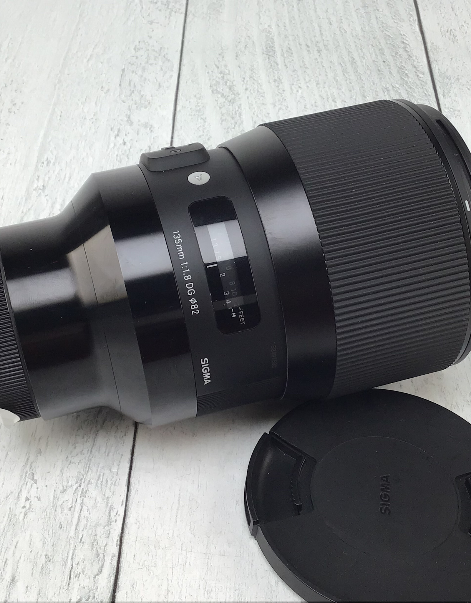 SIGMA Sigma Art 135mm f1.8 DG Lens for Nikon Used Good