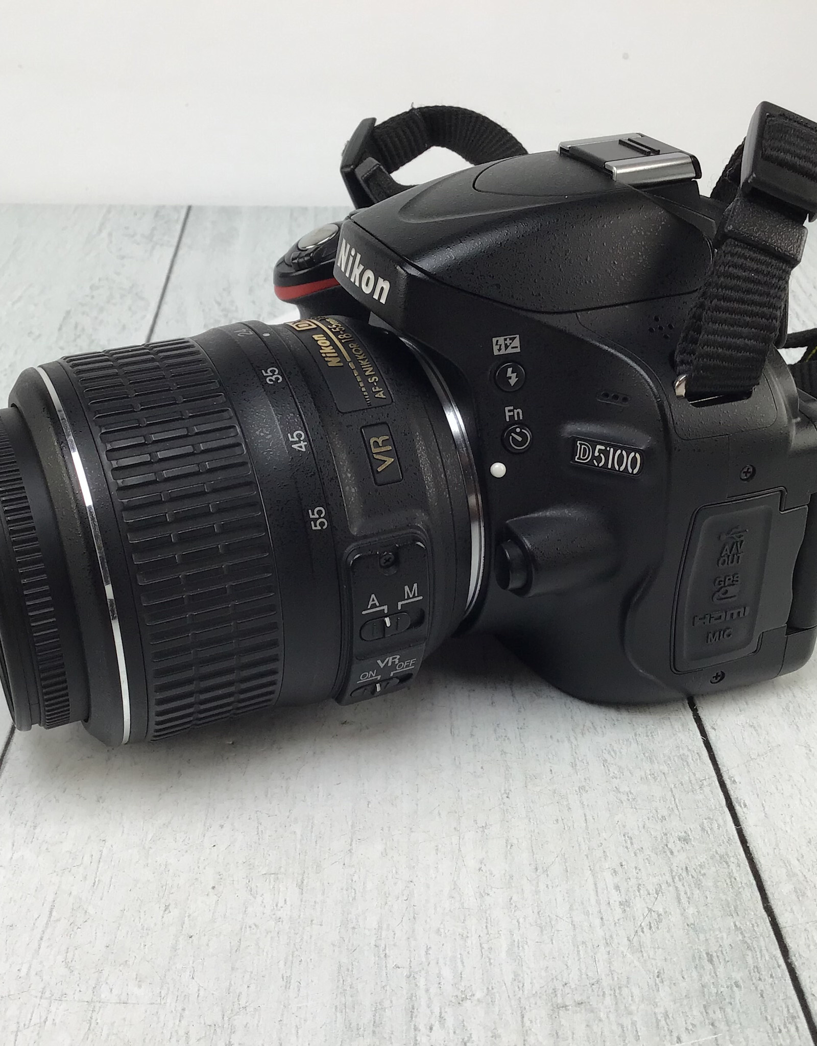 NIKON Nikon D5100 Camera w/ 18-55mm Used Good