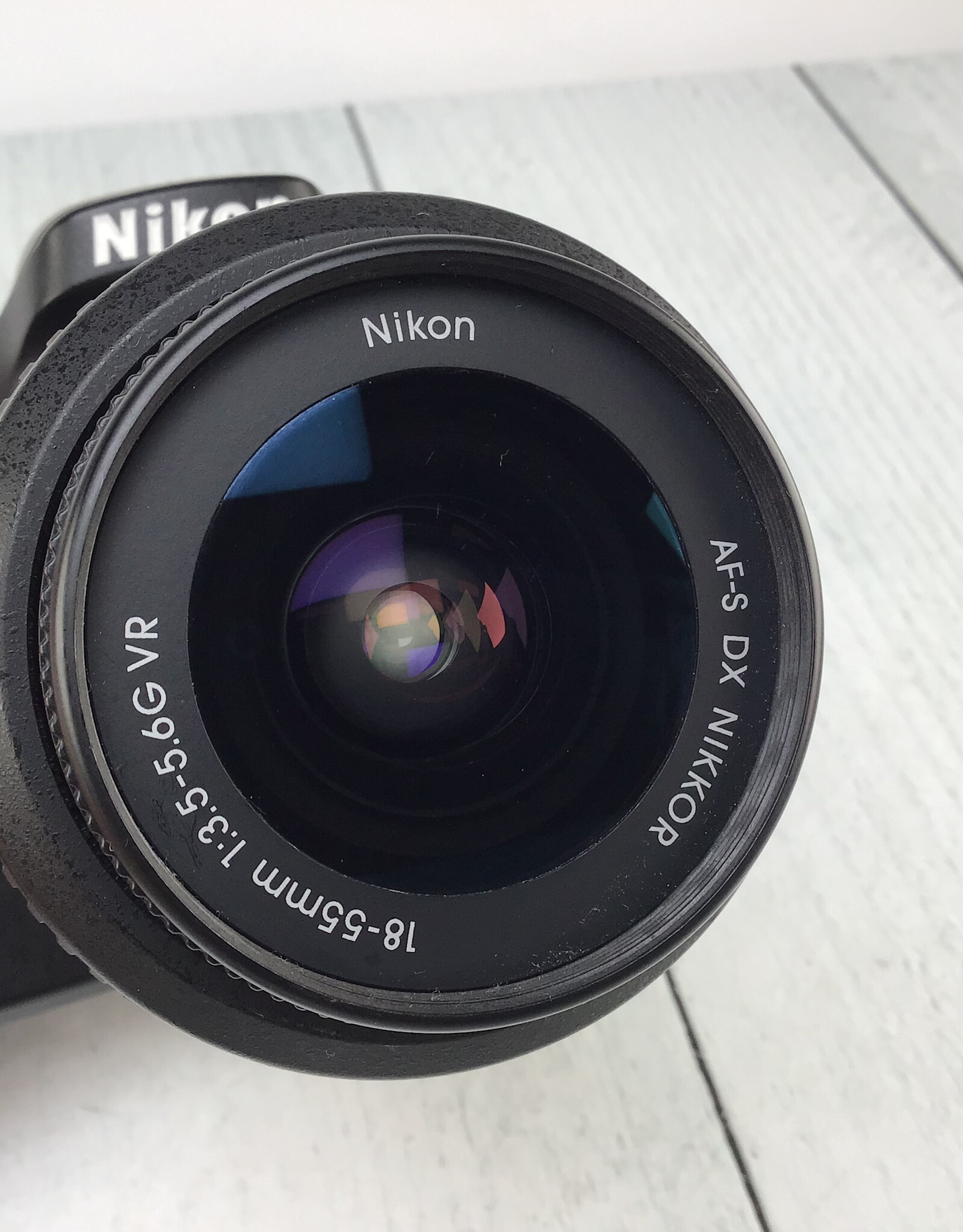 NIKON Nikon D5200 Camera w/ 18-55mm Used Good