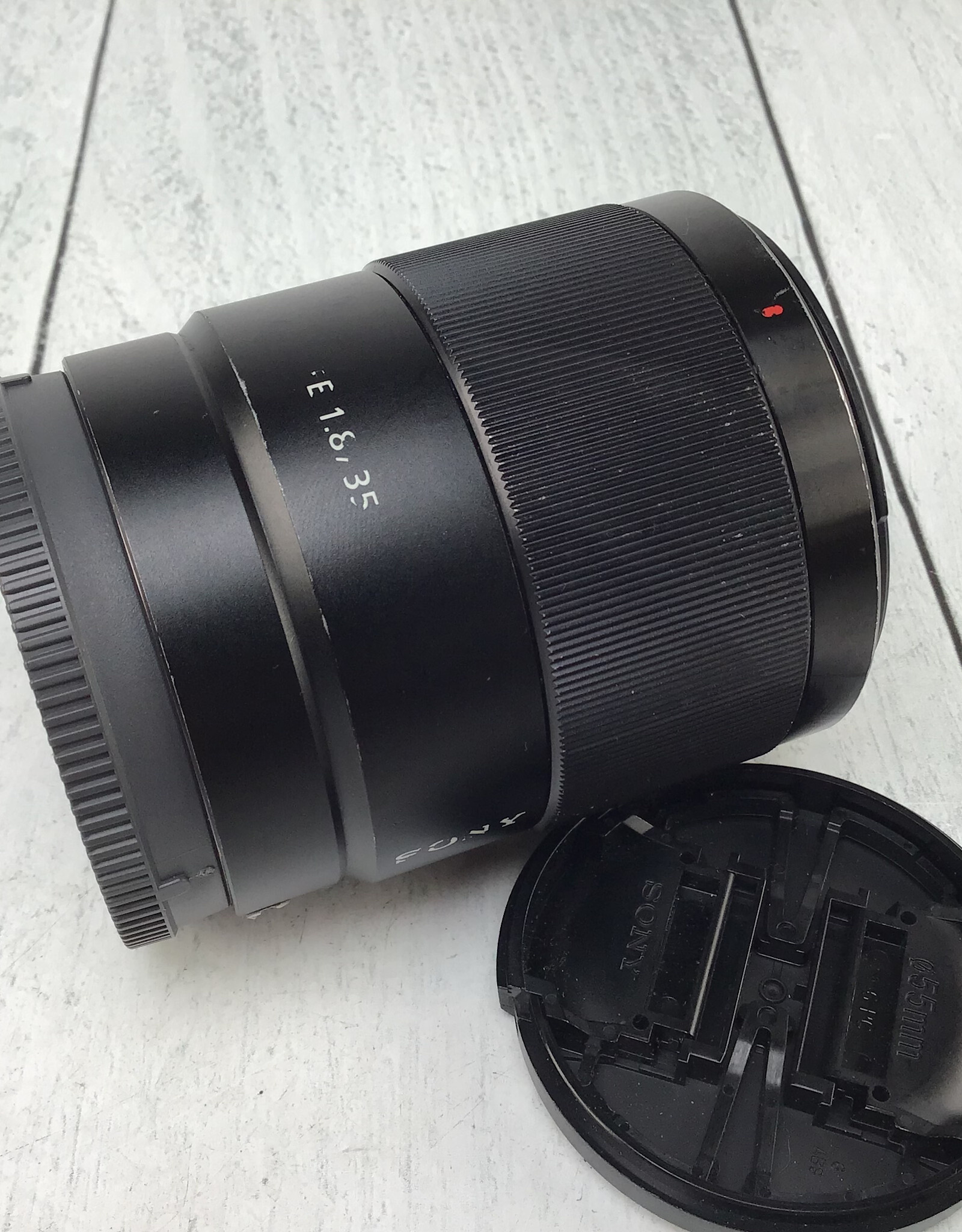 SONY Sony FE 35mm f1.8 Lens Used Fair