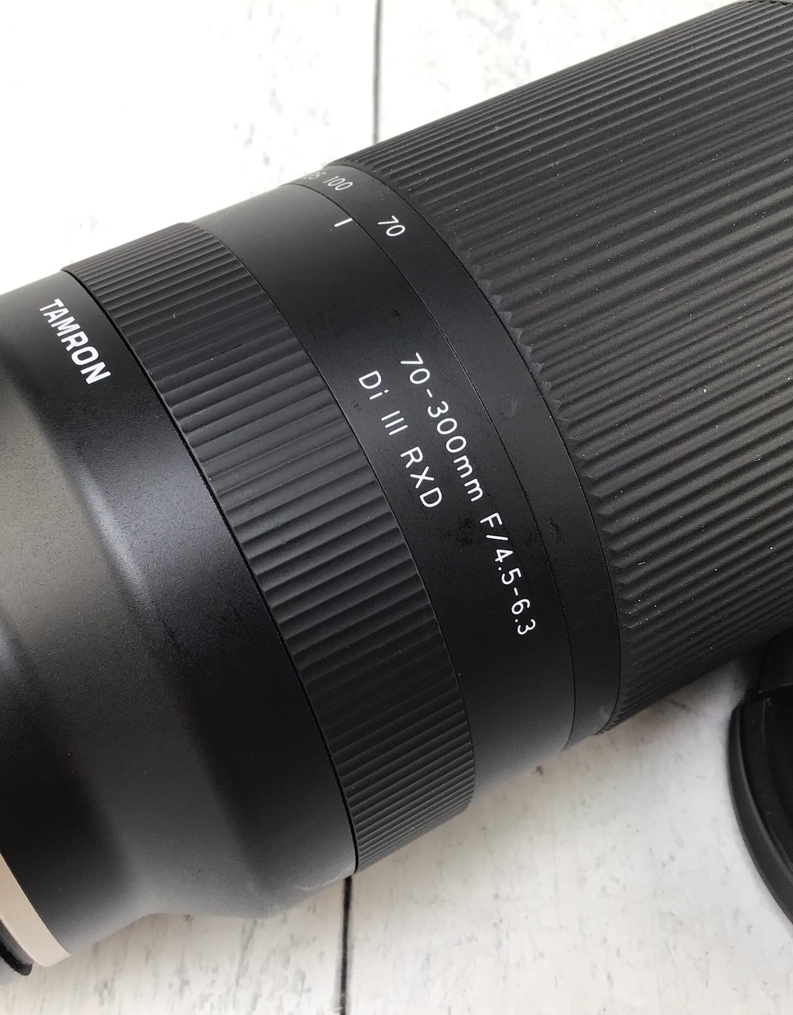 TAMRON Tamron 70-300mm f4.5-6.3 Di III RXD Lens Used Good