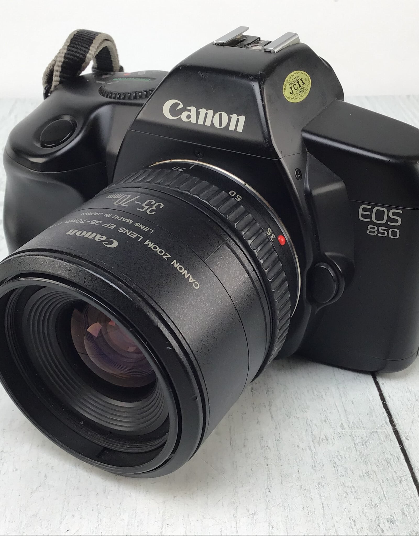 CANON Canon EOS 850 Film Camera w/ 35-70mm Used Good