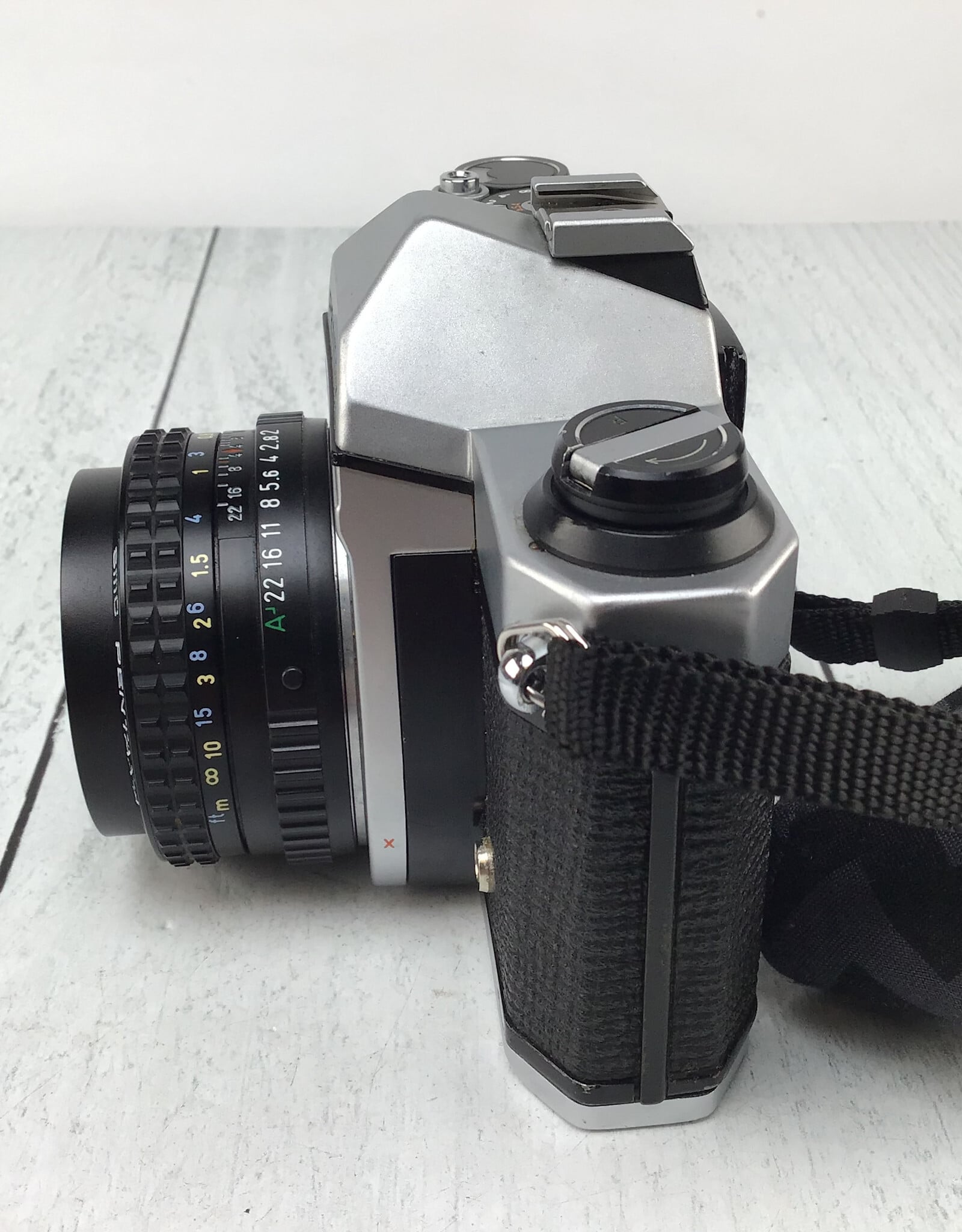 NIKON Pentax K1000 Camera w/ 50mm f2 Used Good