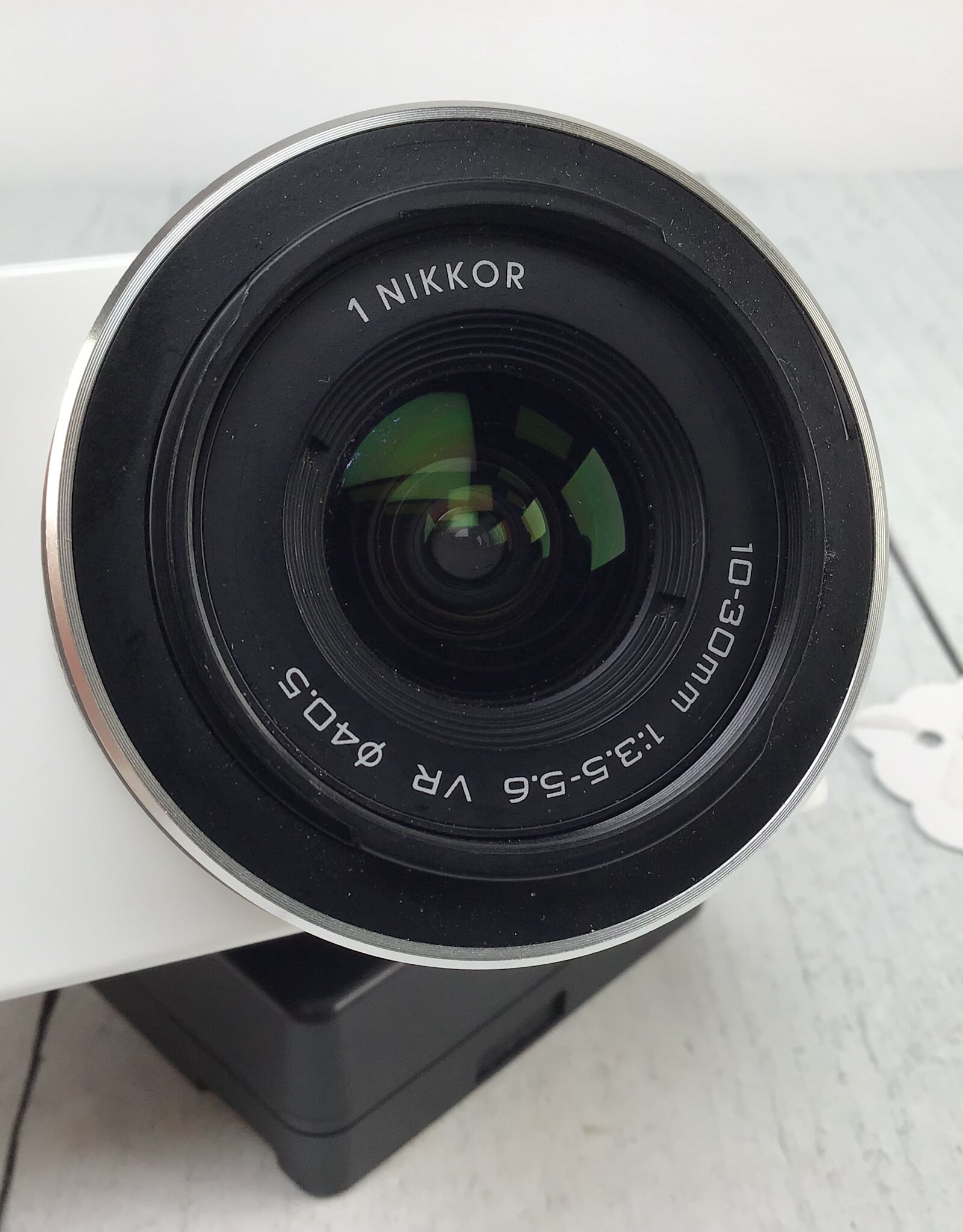 NIKON Nikon J1 White Camera w/10-30mm Used Good