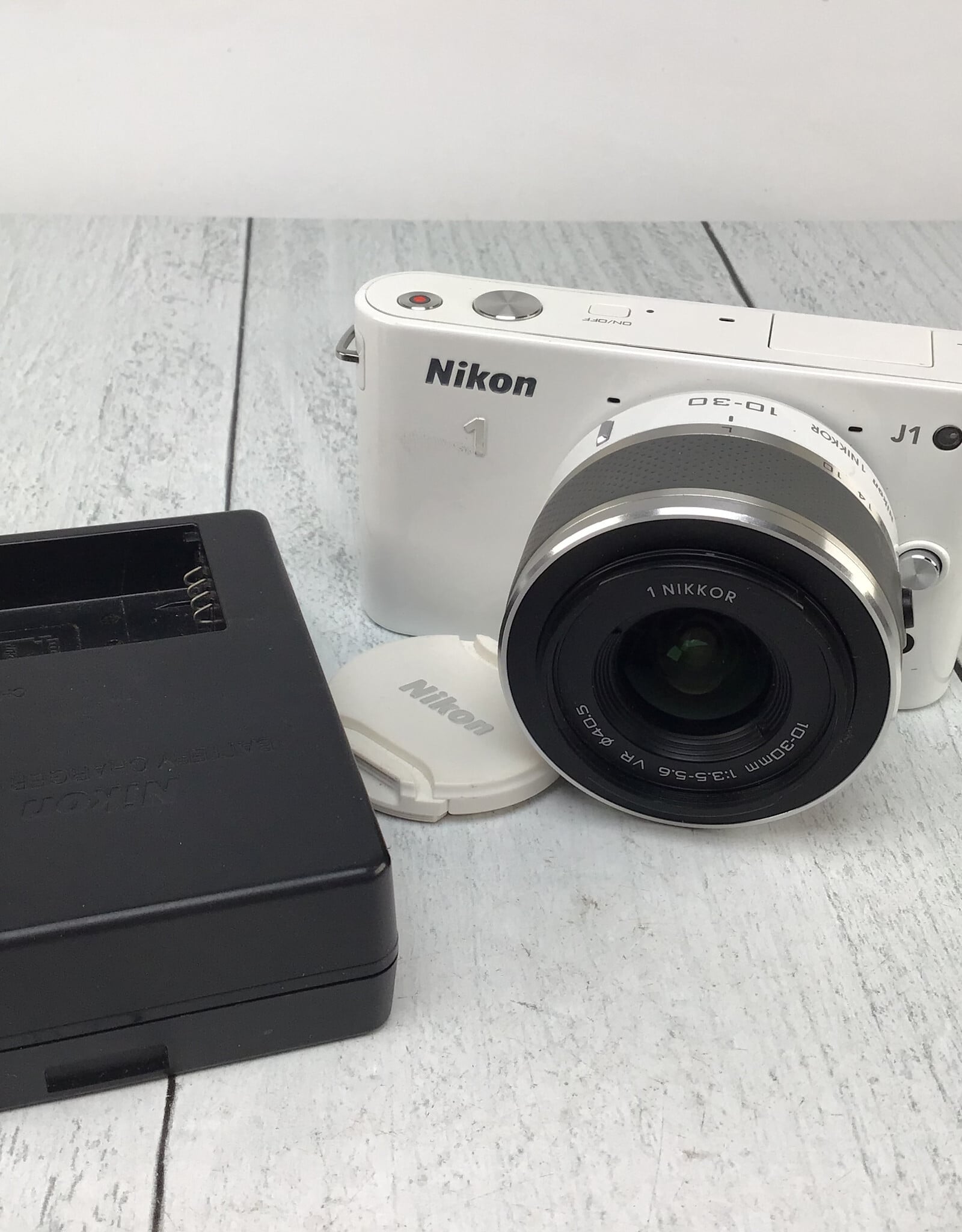 NIKON Nikon J1 White Camera w/10-30mm Used Good