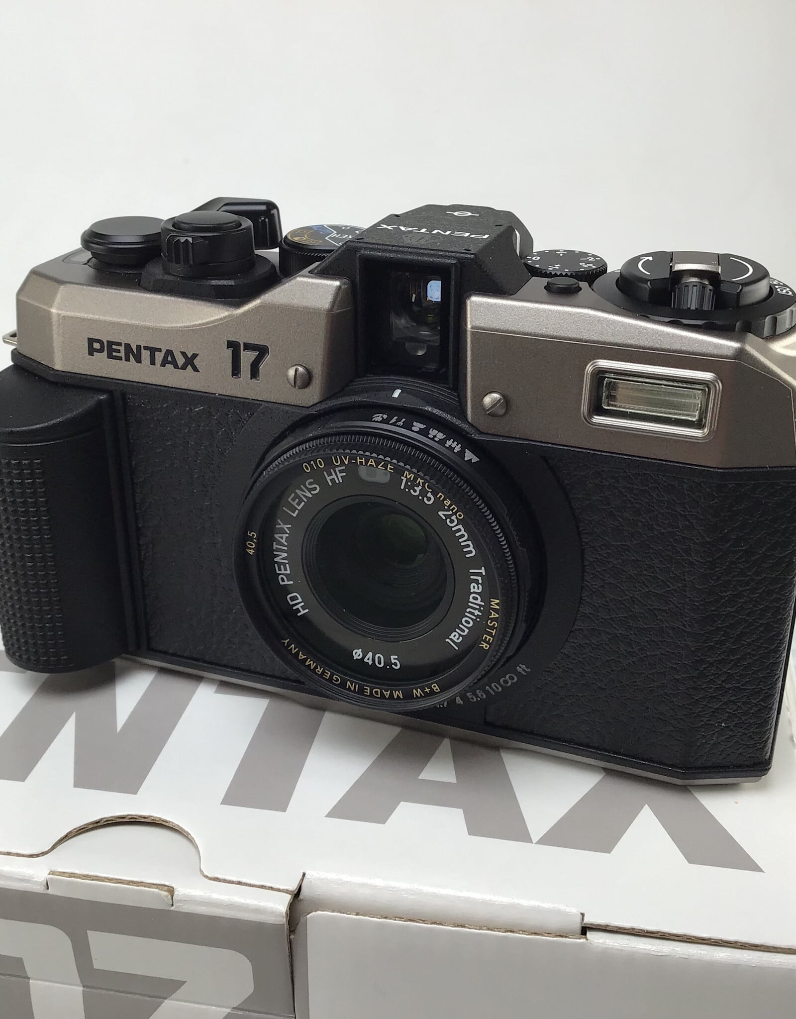 Pentax Pentax 17 Camera in Box Used EX
