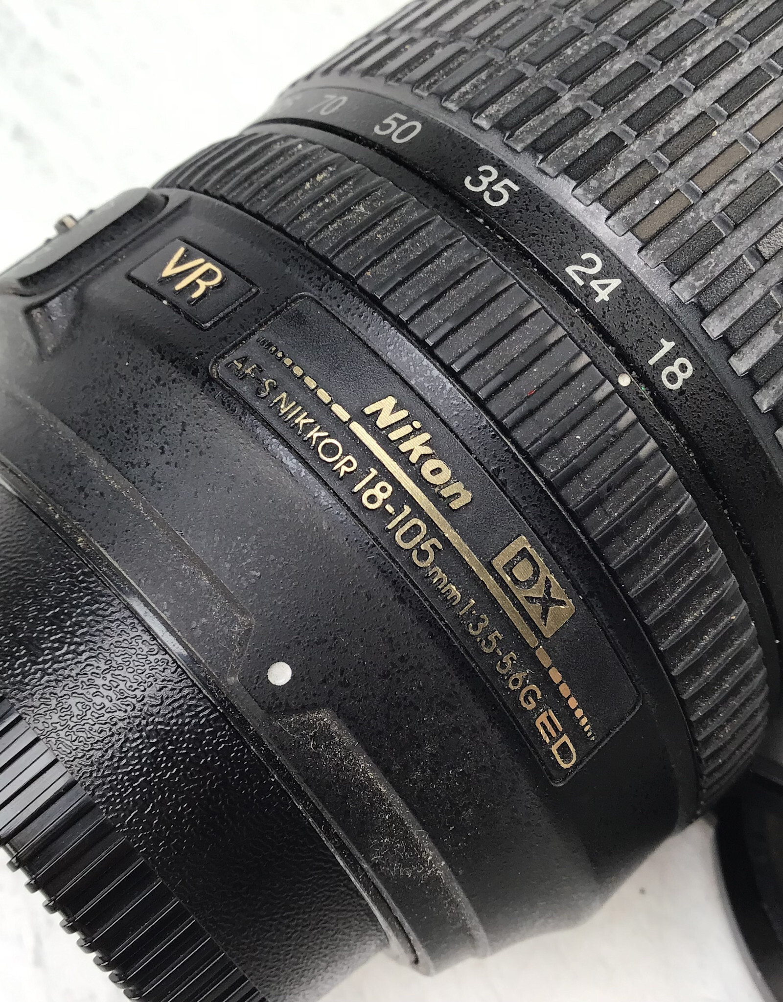 NIKON Nikon AF-S Nikkor 18-105mm f3.5-5.6 G VR Lens Used Fair
