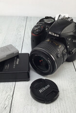 NIKON Nikon D3300 Camera w/ 18-55mm VR Used Good