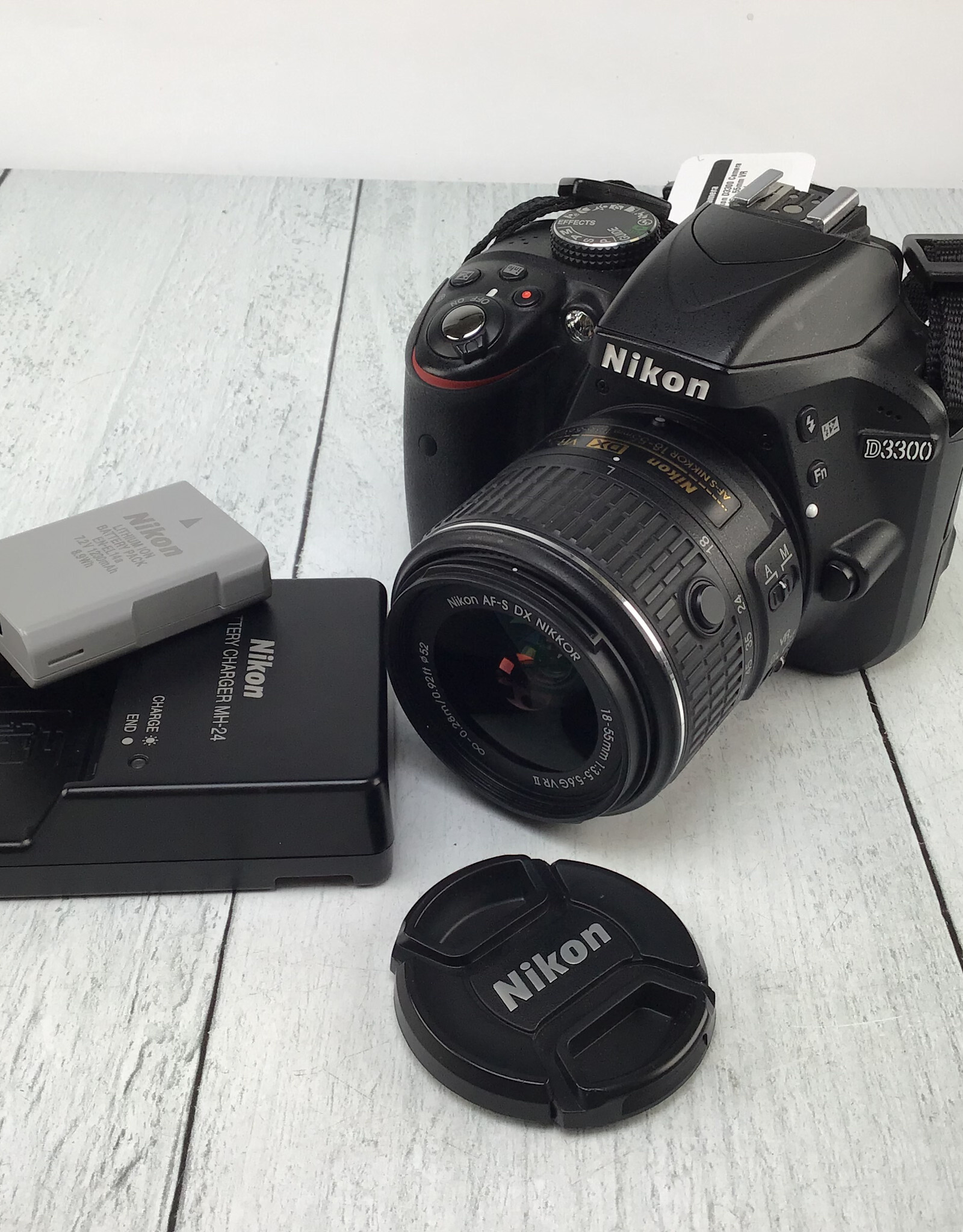 NIKON Nikon D3300 Camera w/ 18-55mm VR Used Good