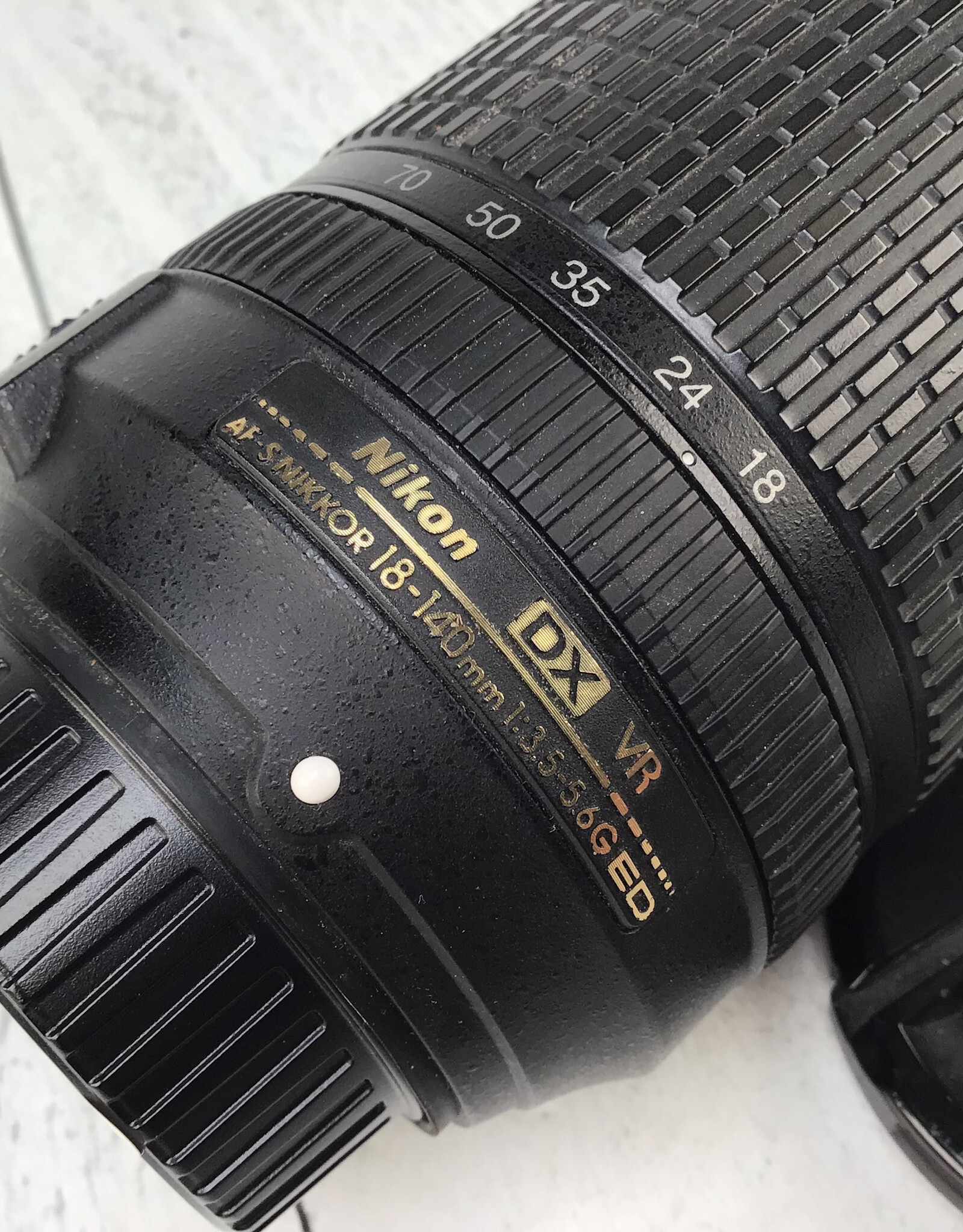 NIKON Nikon AF-S Nikkor 18-140mm f3.5-5.6 G VR Lens USed Good