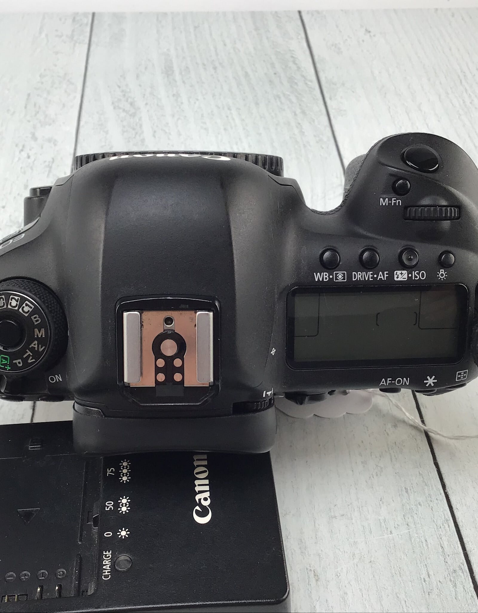 CANON Canon EOS 5D Mark IV Camera Body Used Good