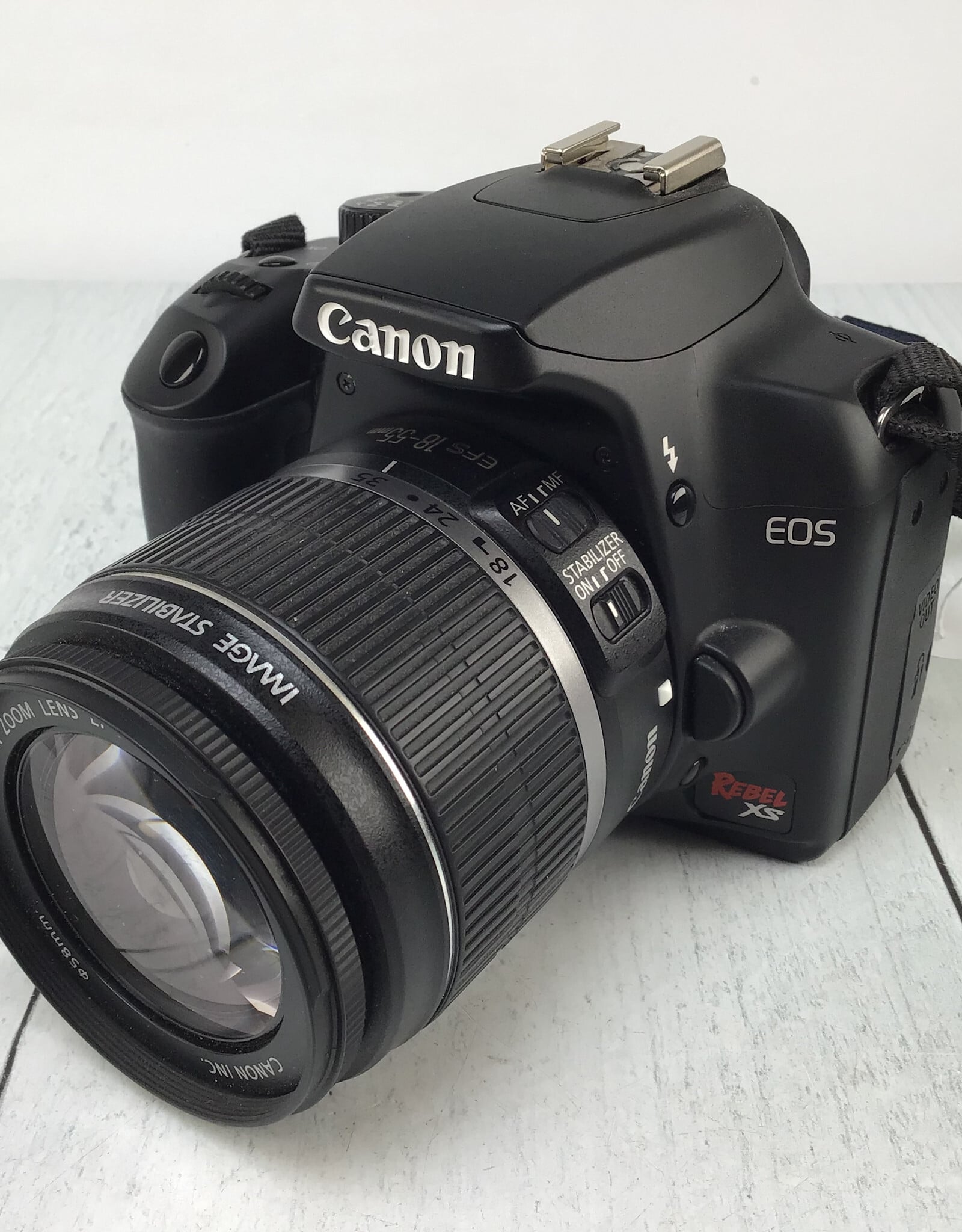 CANON Canon EOS Rebel XS Camera w/ 18-55mm IS Used Good
