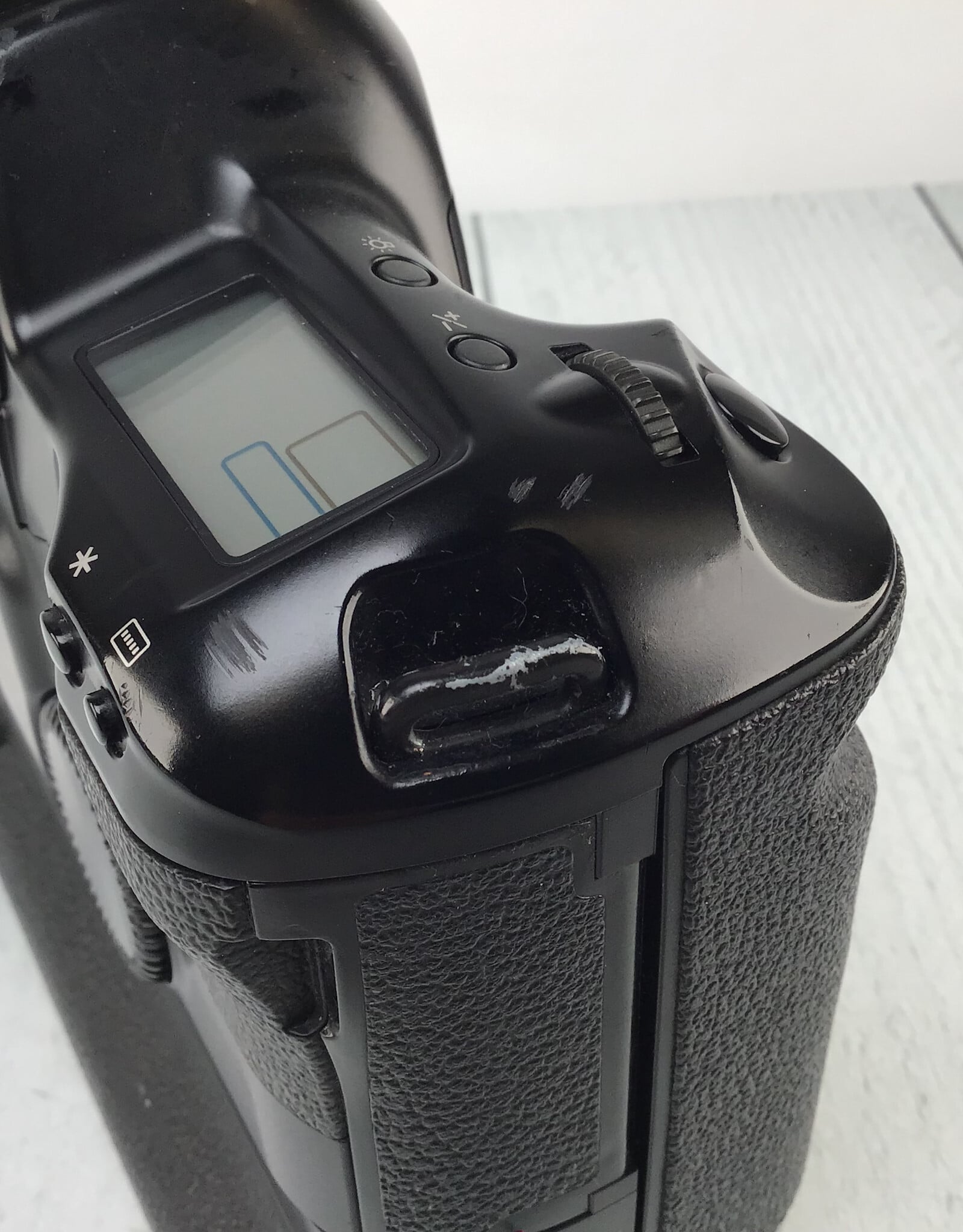 CANON Canon EOS 1N Camera w/ Power Booster E1 Used Good