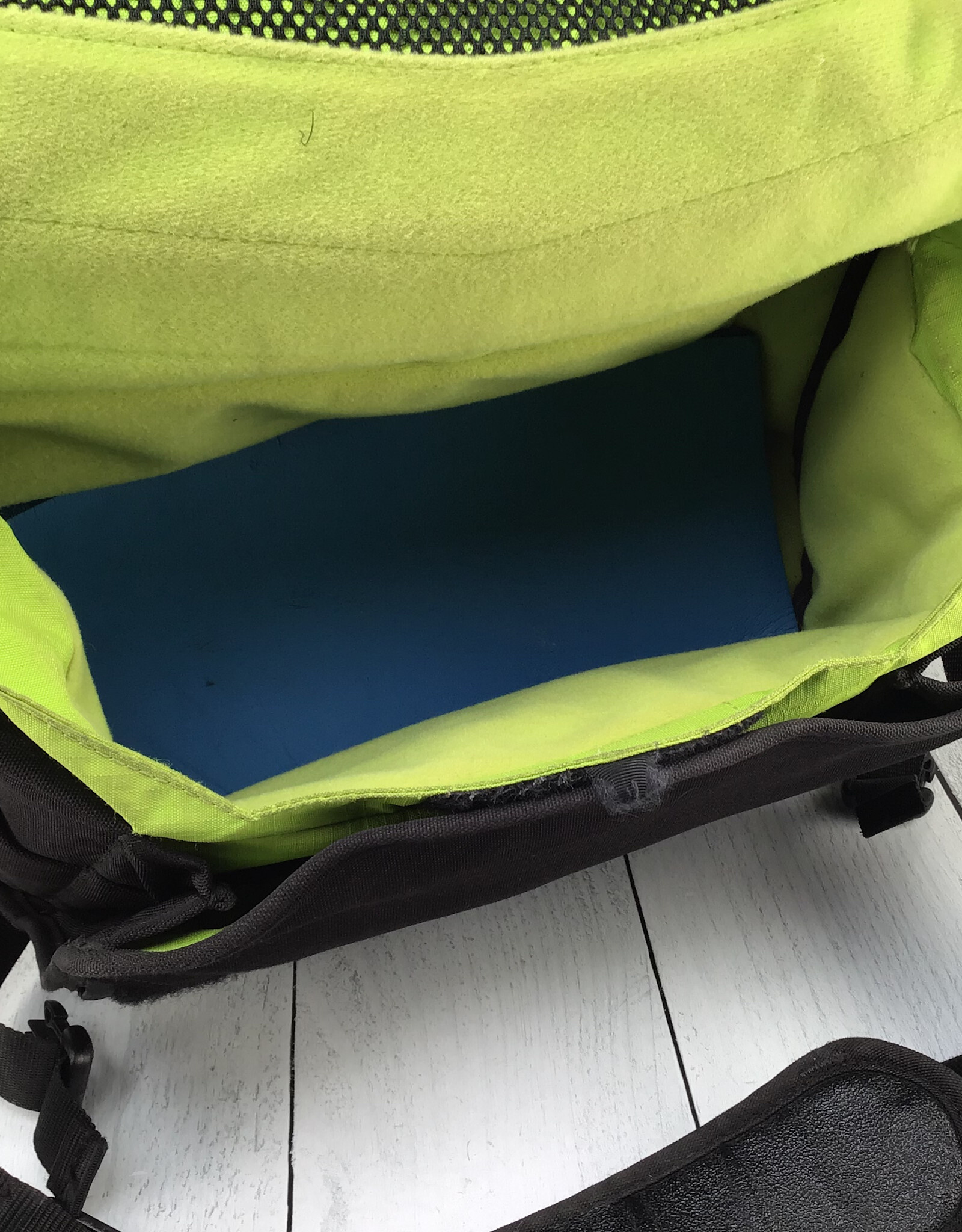 crumpler Crumpler Seven Million Dollar  Camera Bag Used Fair