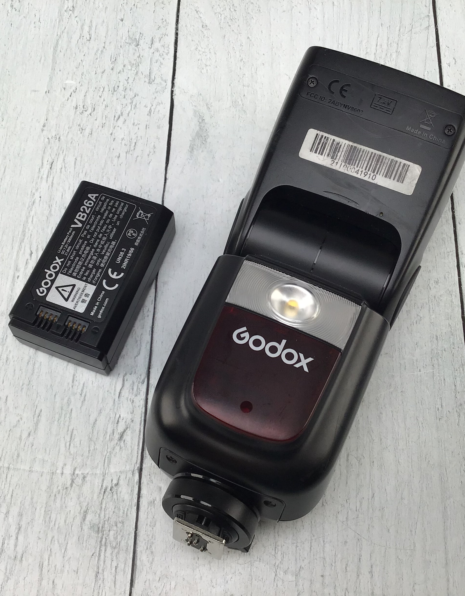 GODOX Godox V860III N Flash No Charger Used Good