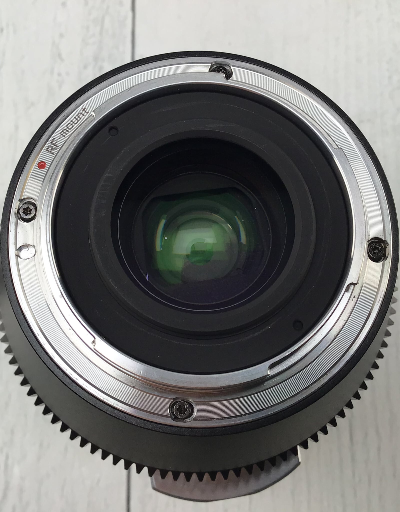 Sirui 50mm T2.9 Anamorphic FF 1.66X lens for Canon Rf Used Good