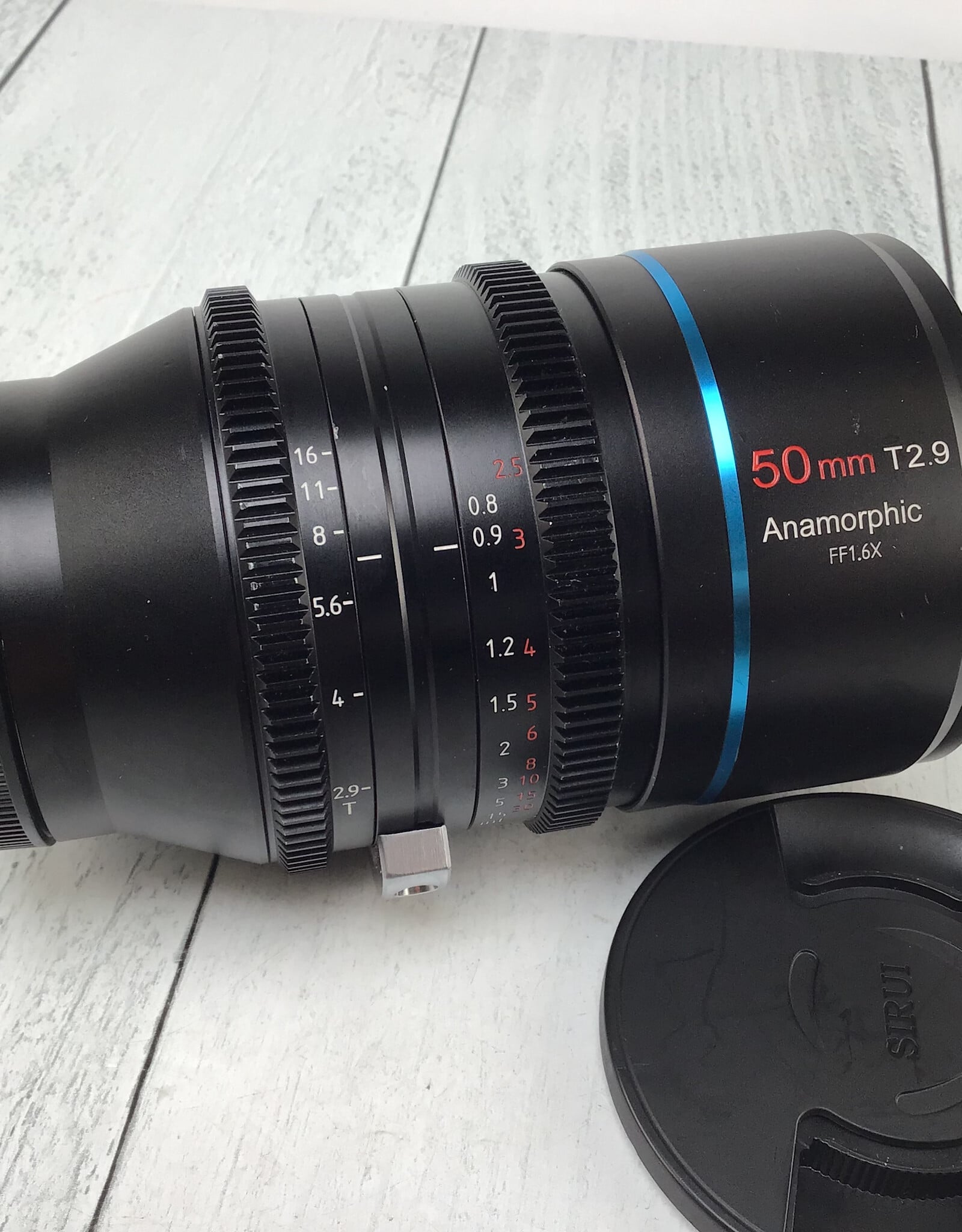 Sirui 50mm T2.9 Anamorphic FF 1.66X lens for Canon Rf Used Good