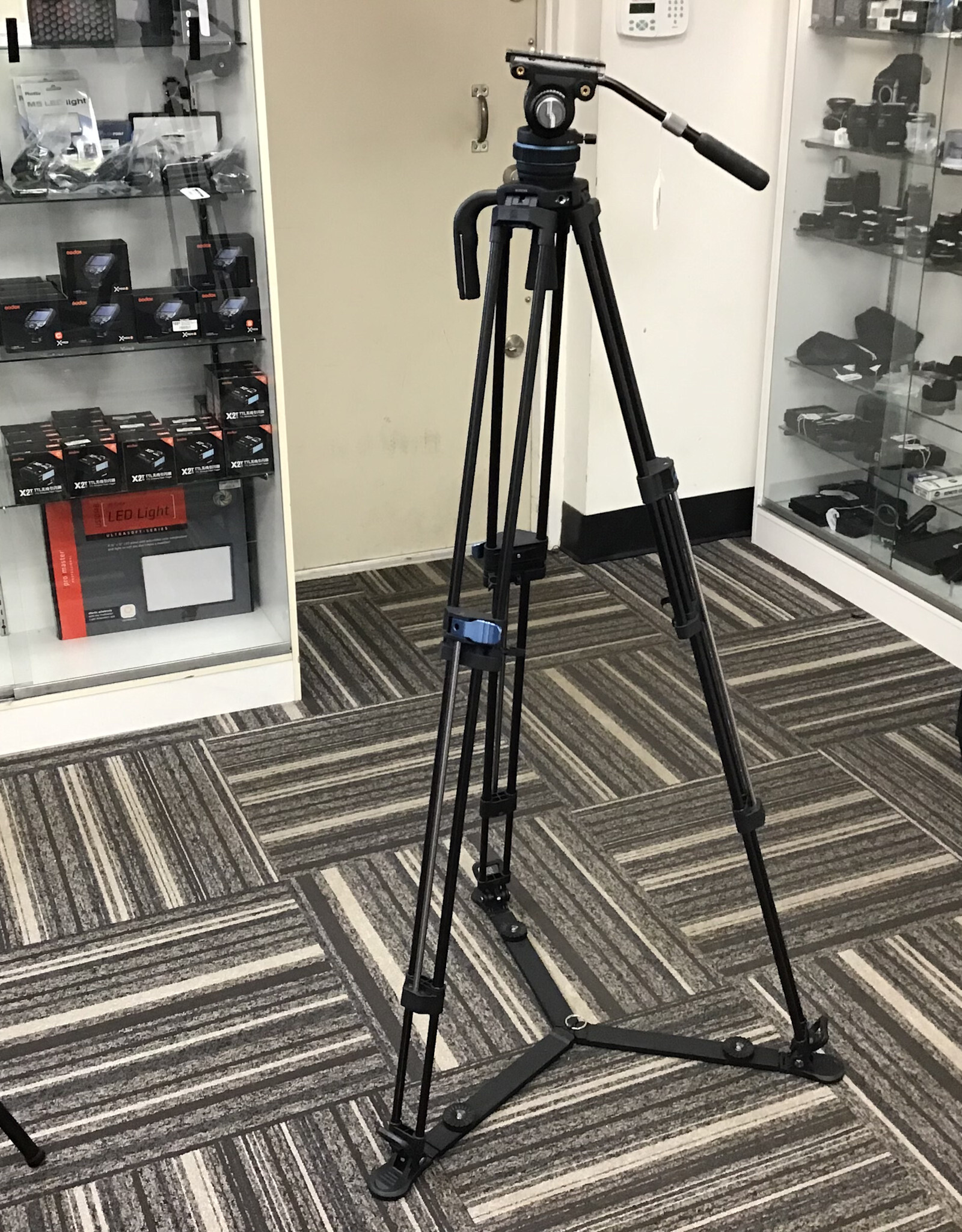 Sirui SQ75 Tripod w/ S5X Head Used Good