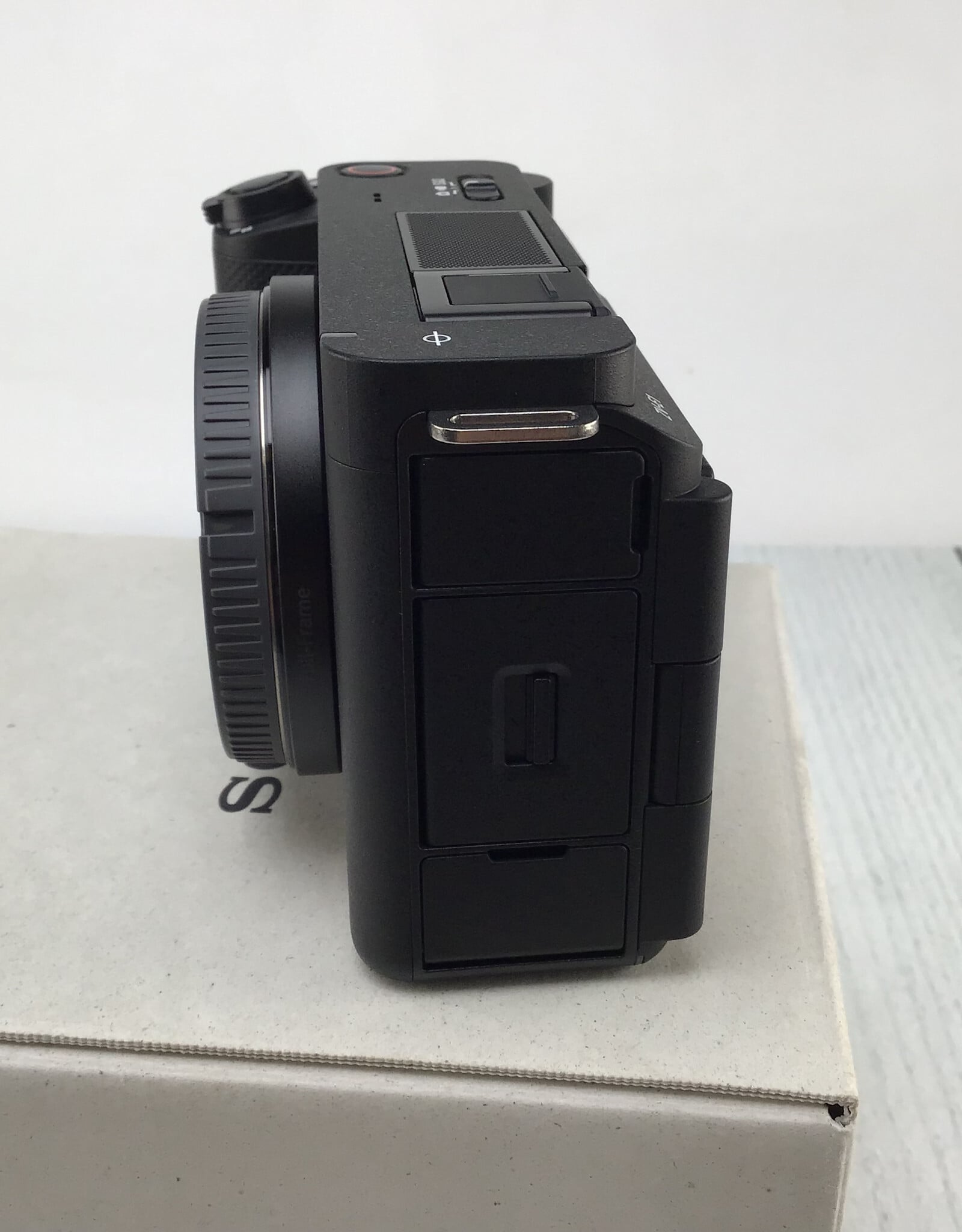 SONY Sony ZV-E1 Camera Body Black in Box Used EX