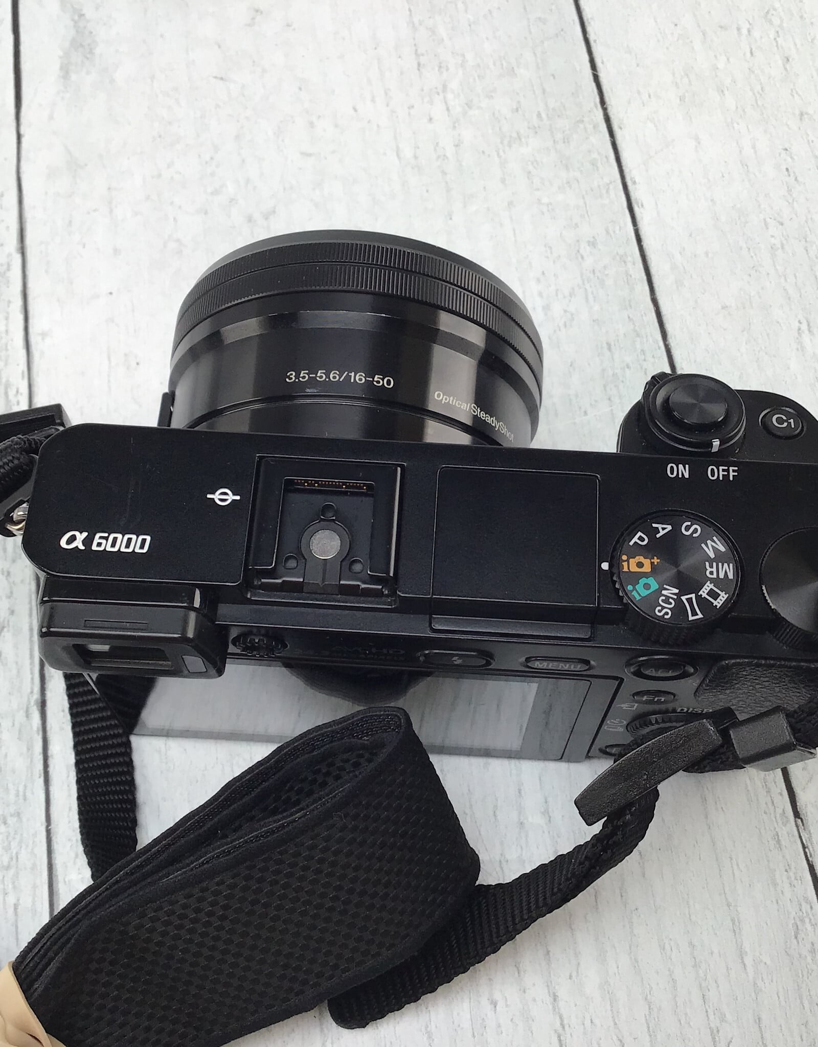 SONY Sony a6000 Camera w/ 16-50mm Used Good